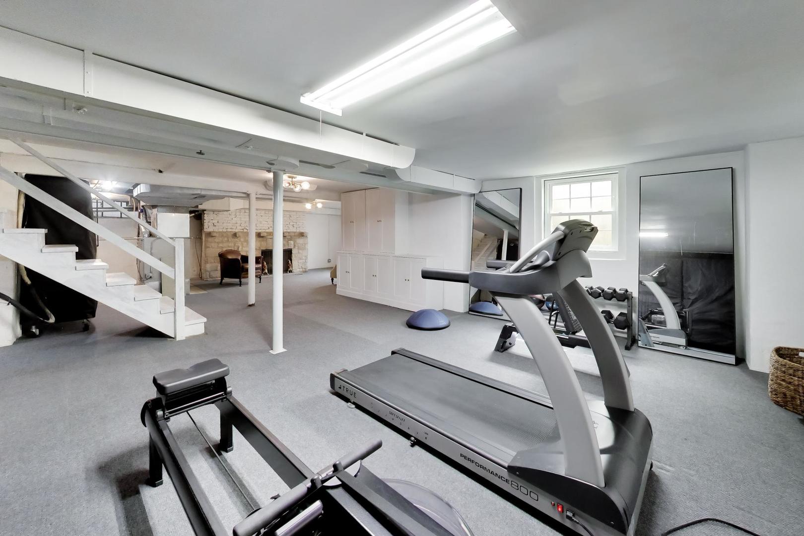 516 E Fairview Street