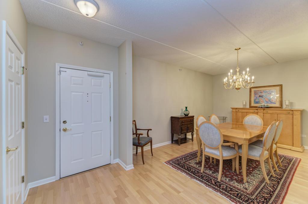 601 W Rand Road Unit: 106