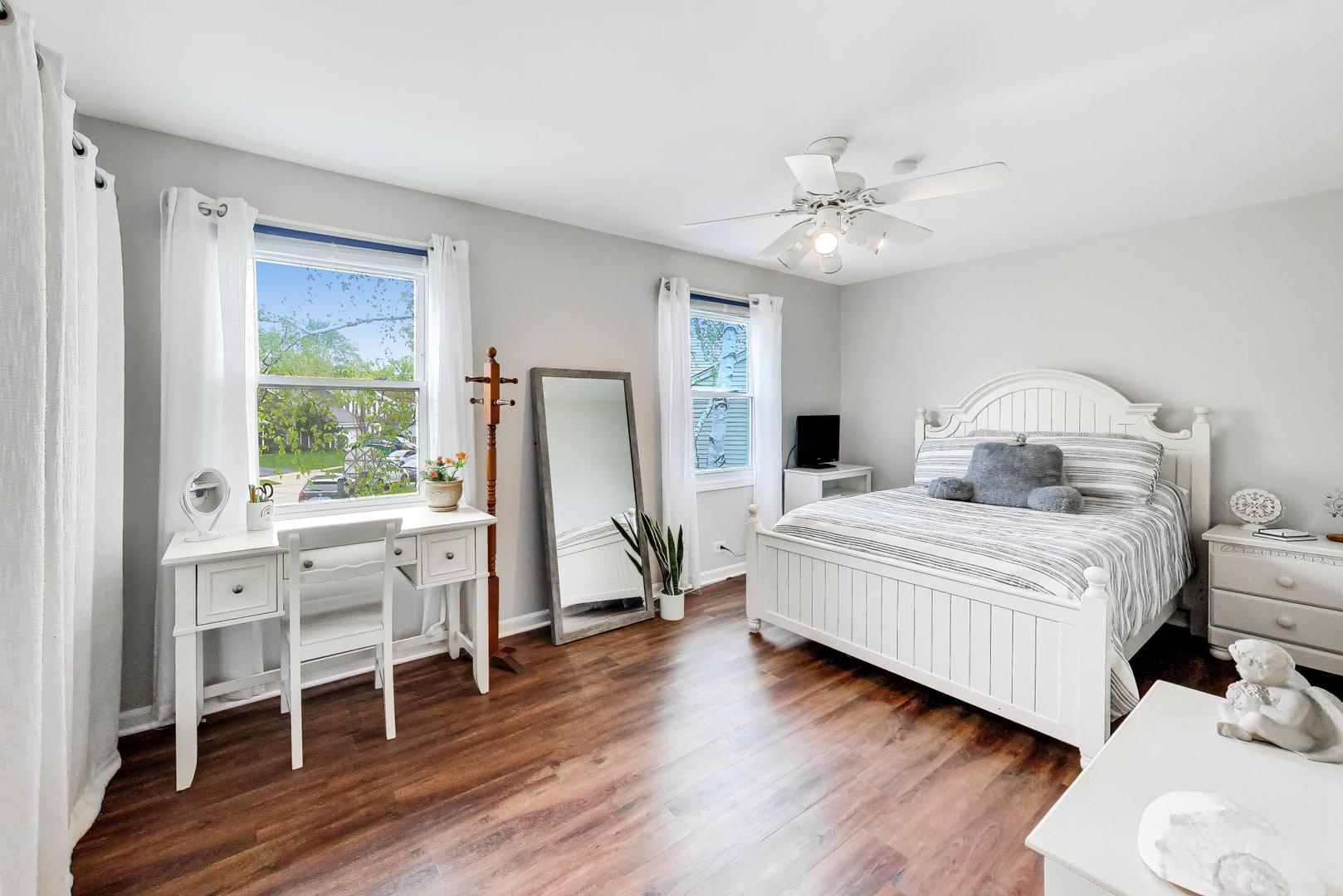 879 Saybrook Lane