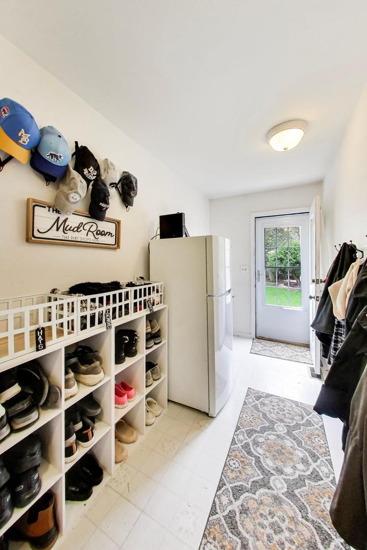 879 Saybrook Lane