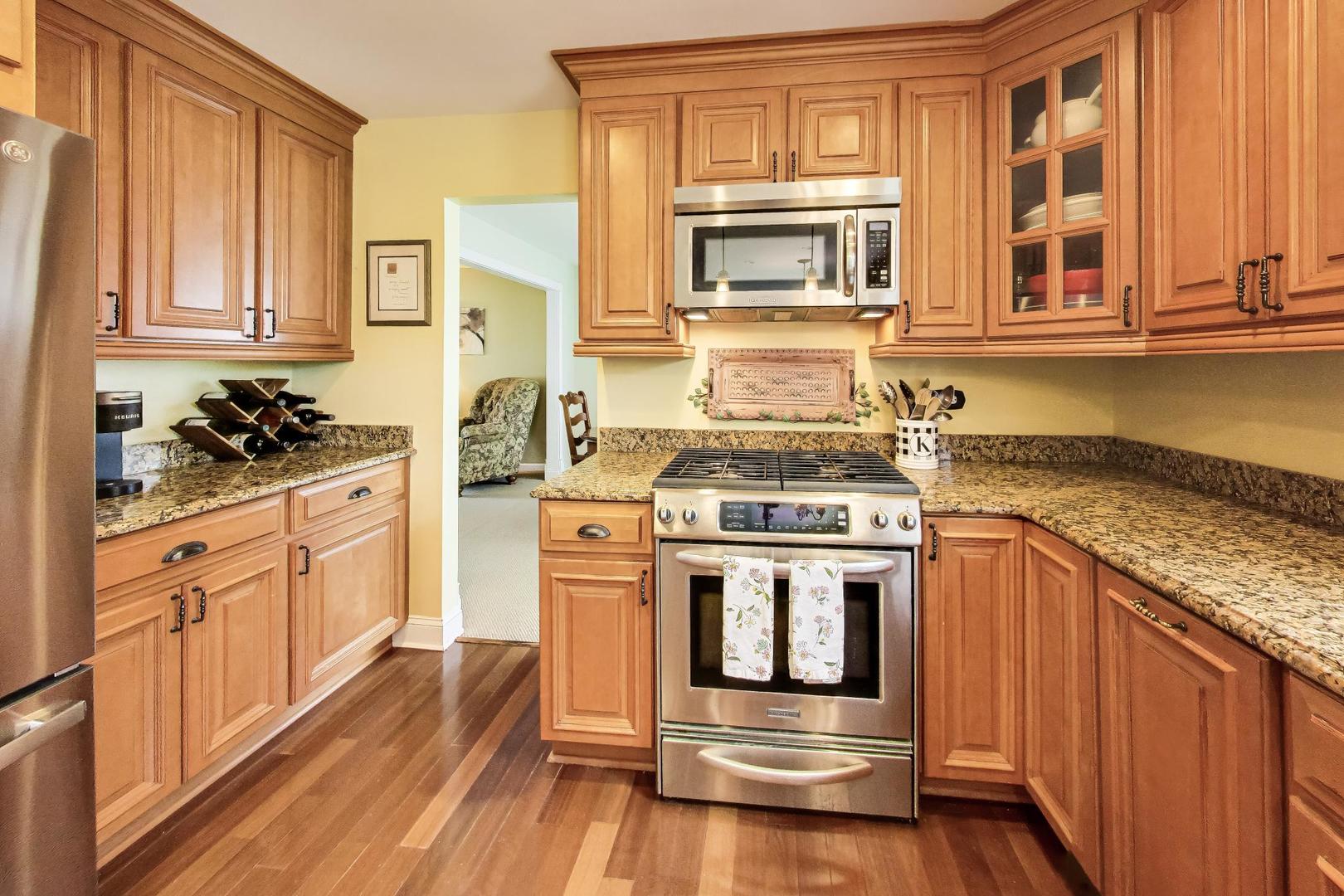 879 Saybrook Lane