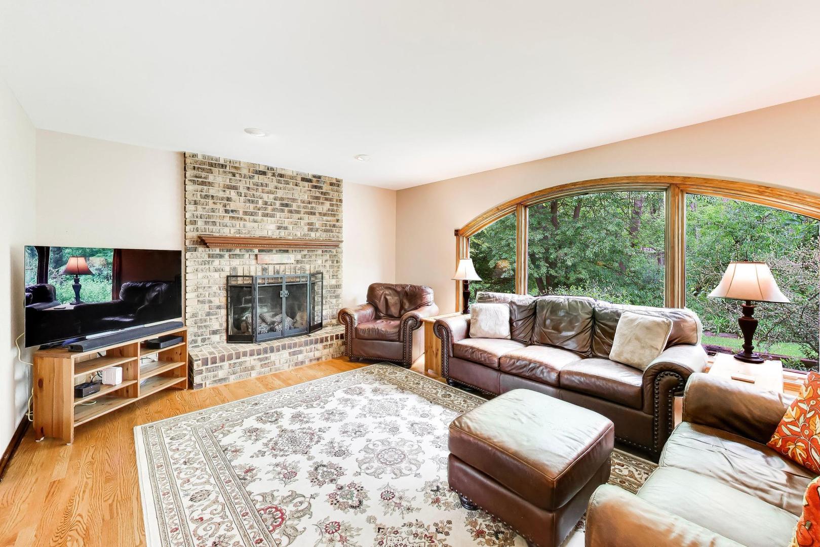 2302 Lisa Court