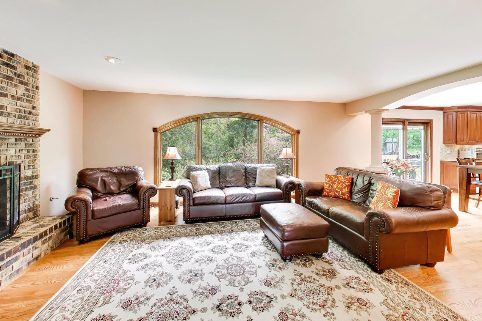 2302 Lisa Court