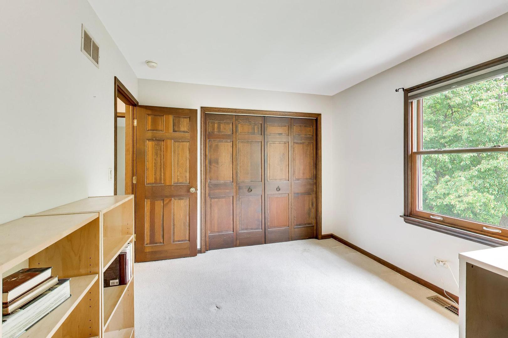 2302 Lisa Court