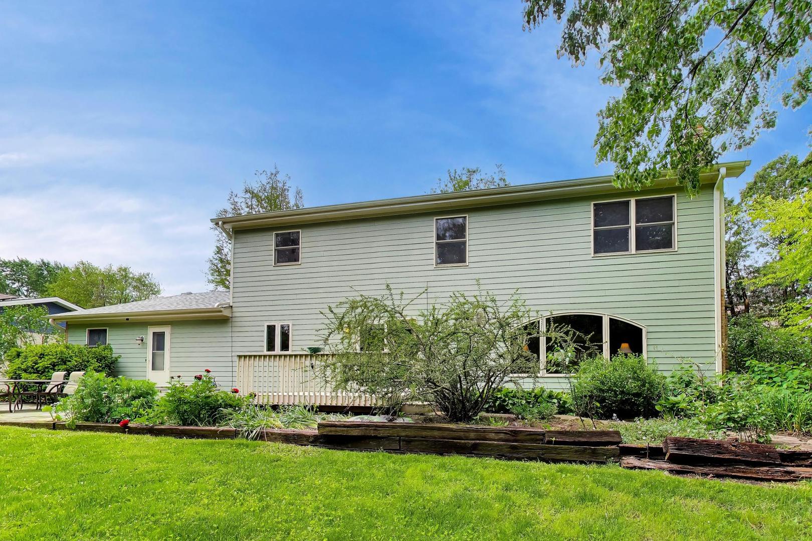 2302 Lisa Court