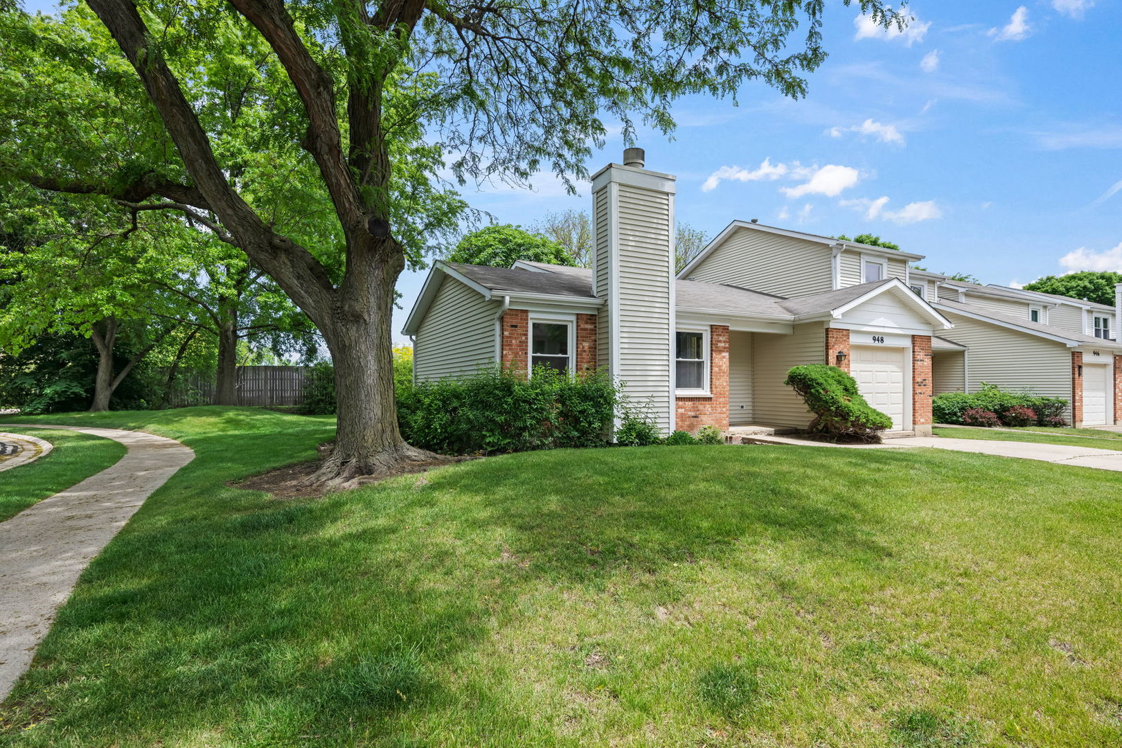 948 Longboat Lane