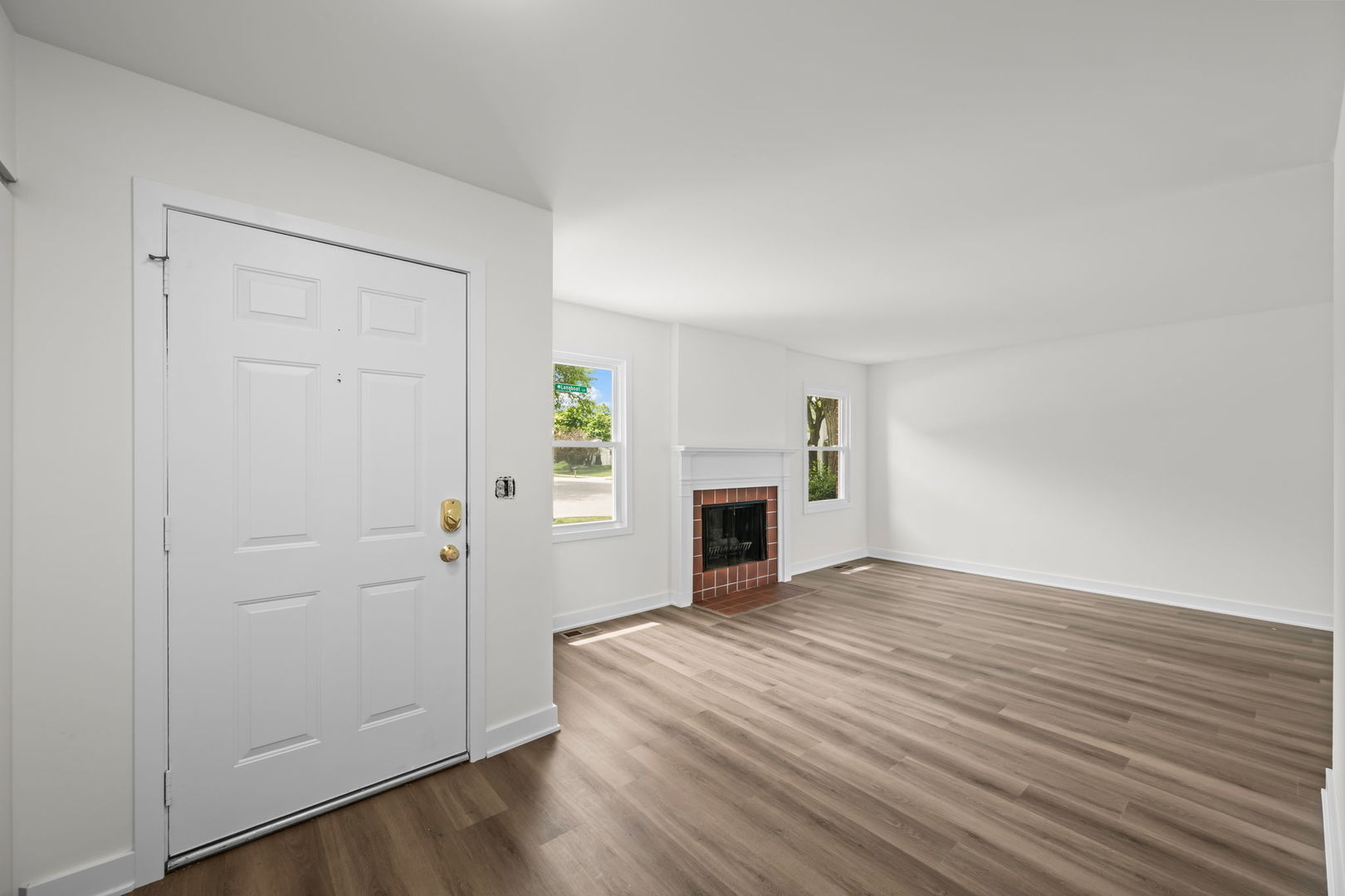 948 Longboat Lane