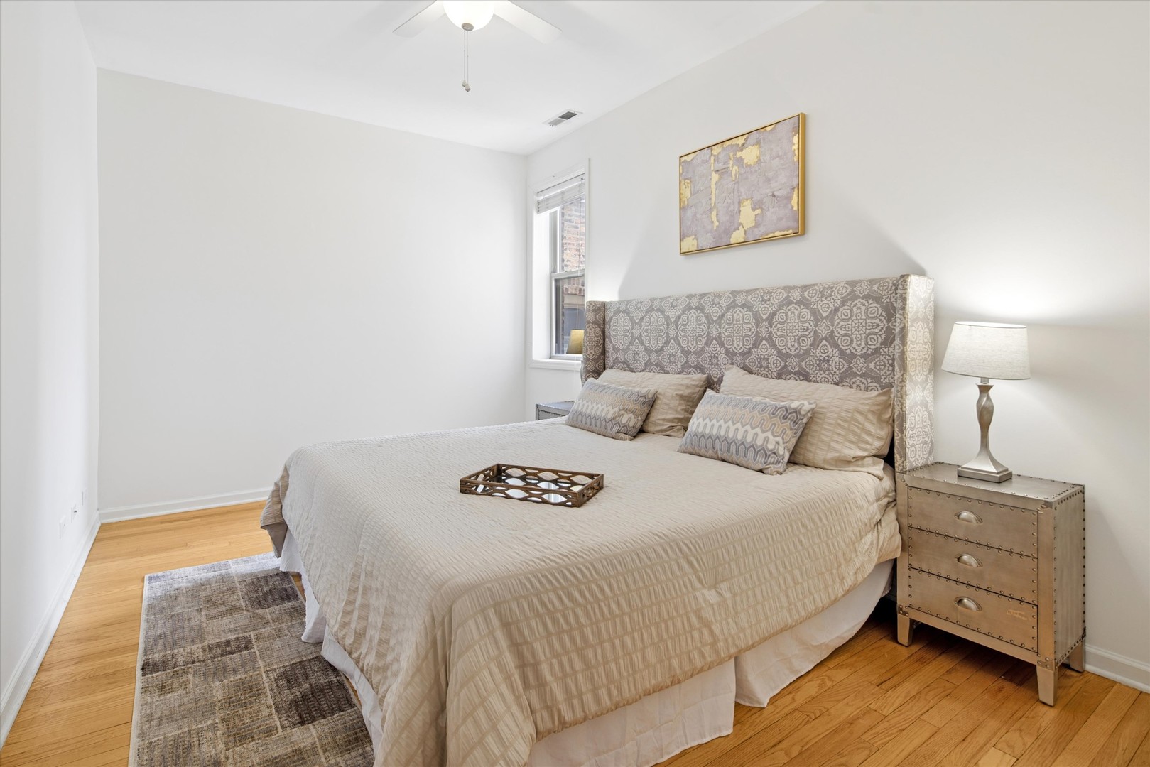 4350 N Albany Avenue Unit: 2S