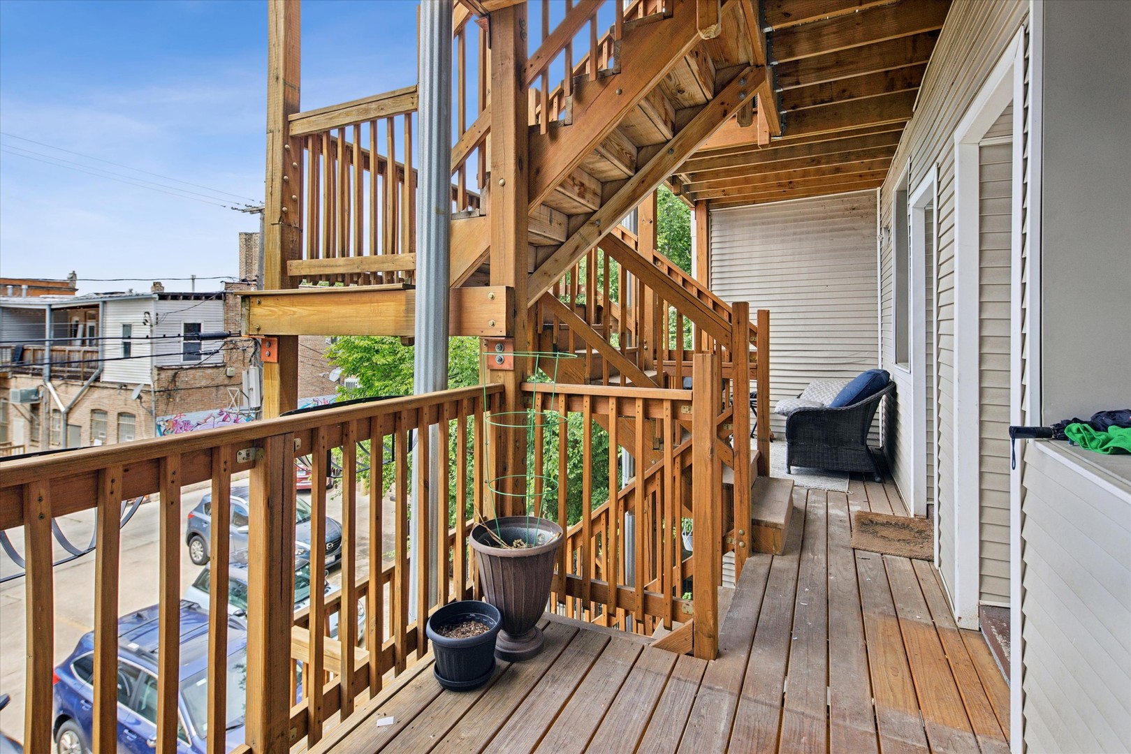 4350 N Albany Avenue Unit: 2S