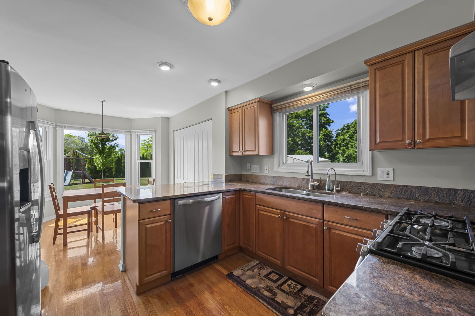 2955 Whispering Oaks Drive