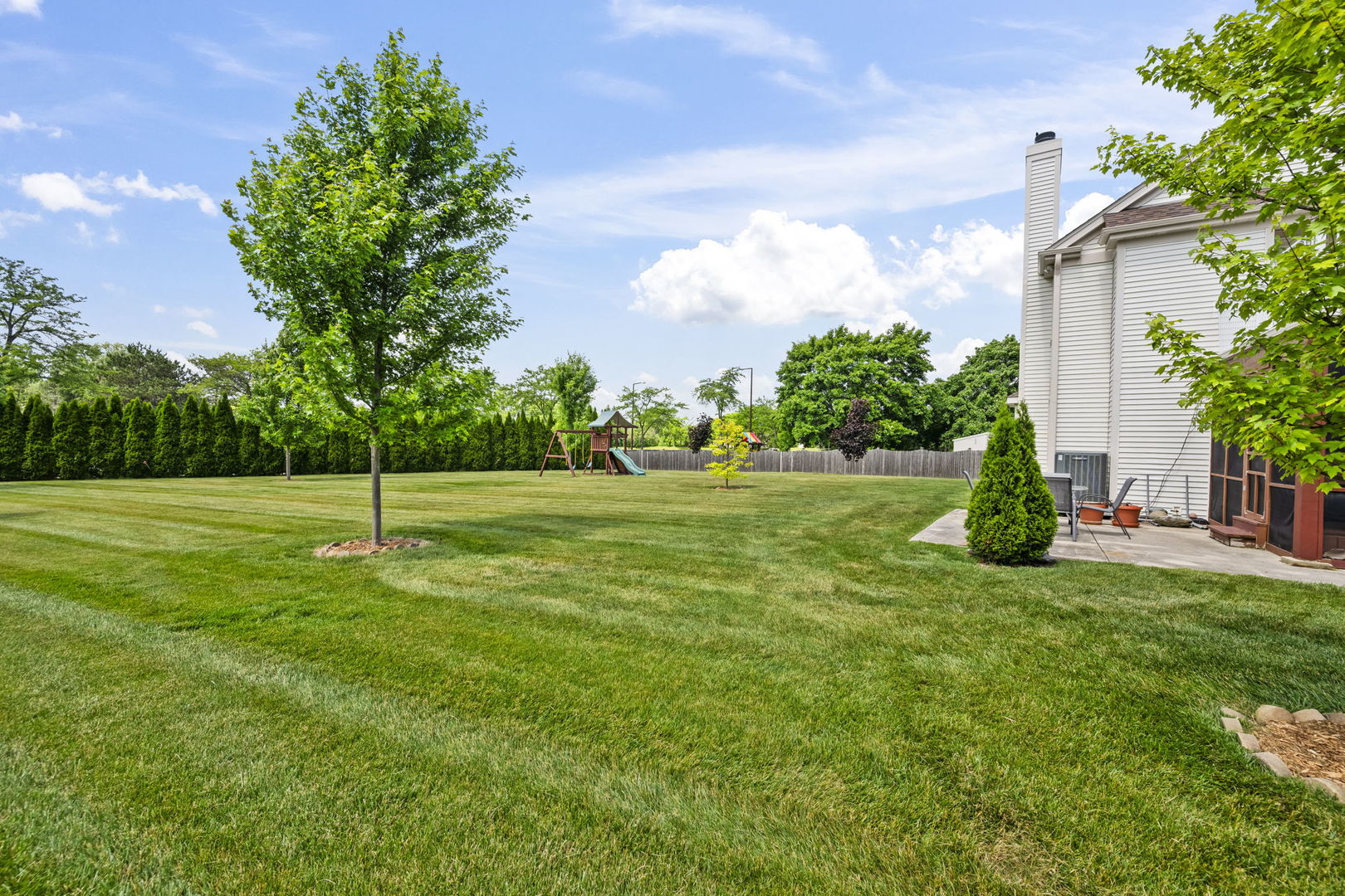 2955 Whispering Oaks Drive