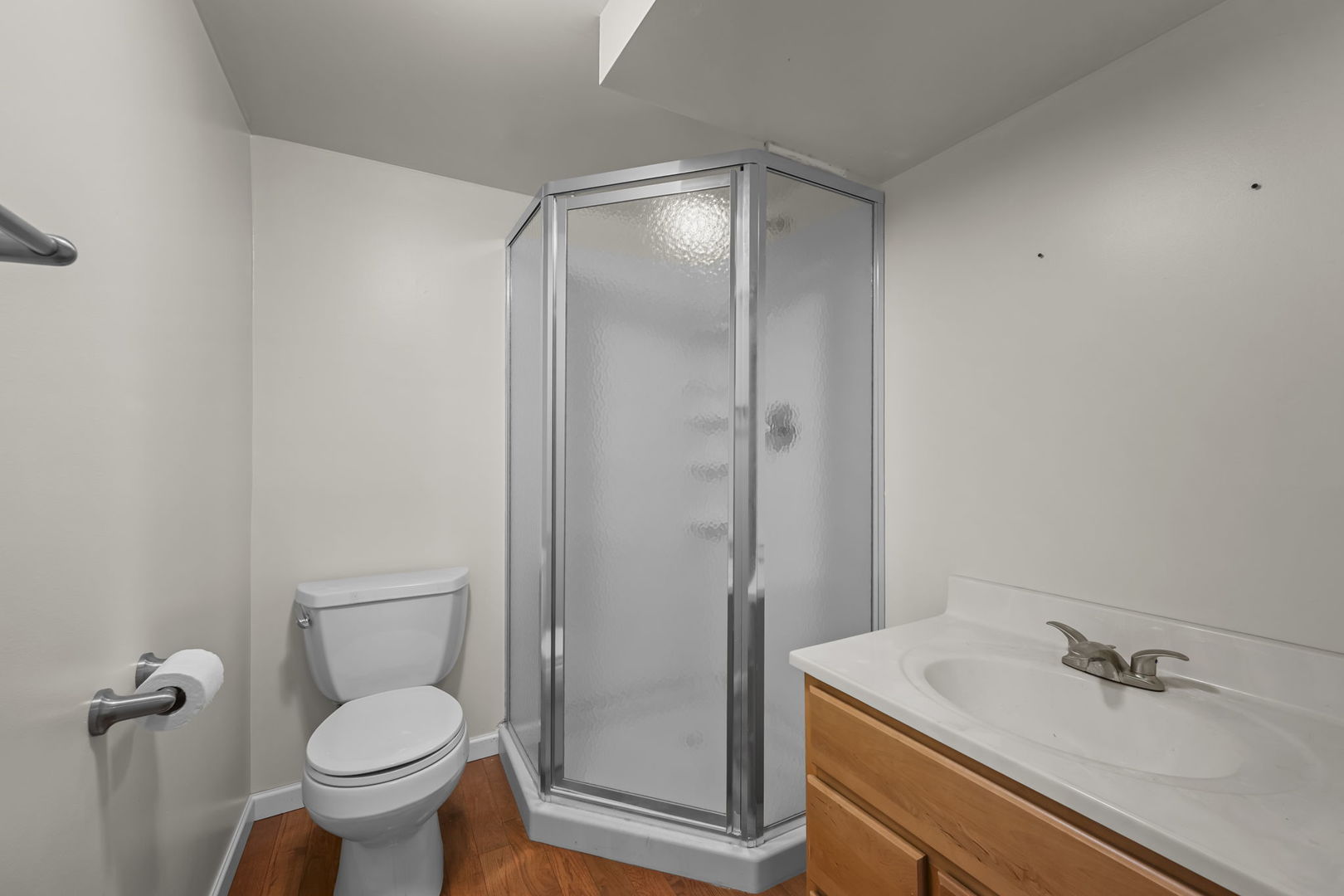 2955 Whispering Oaks Drive