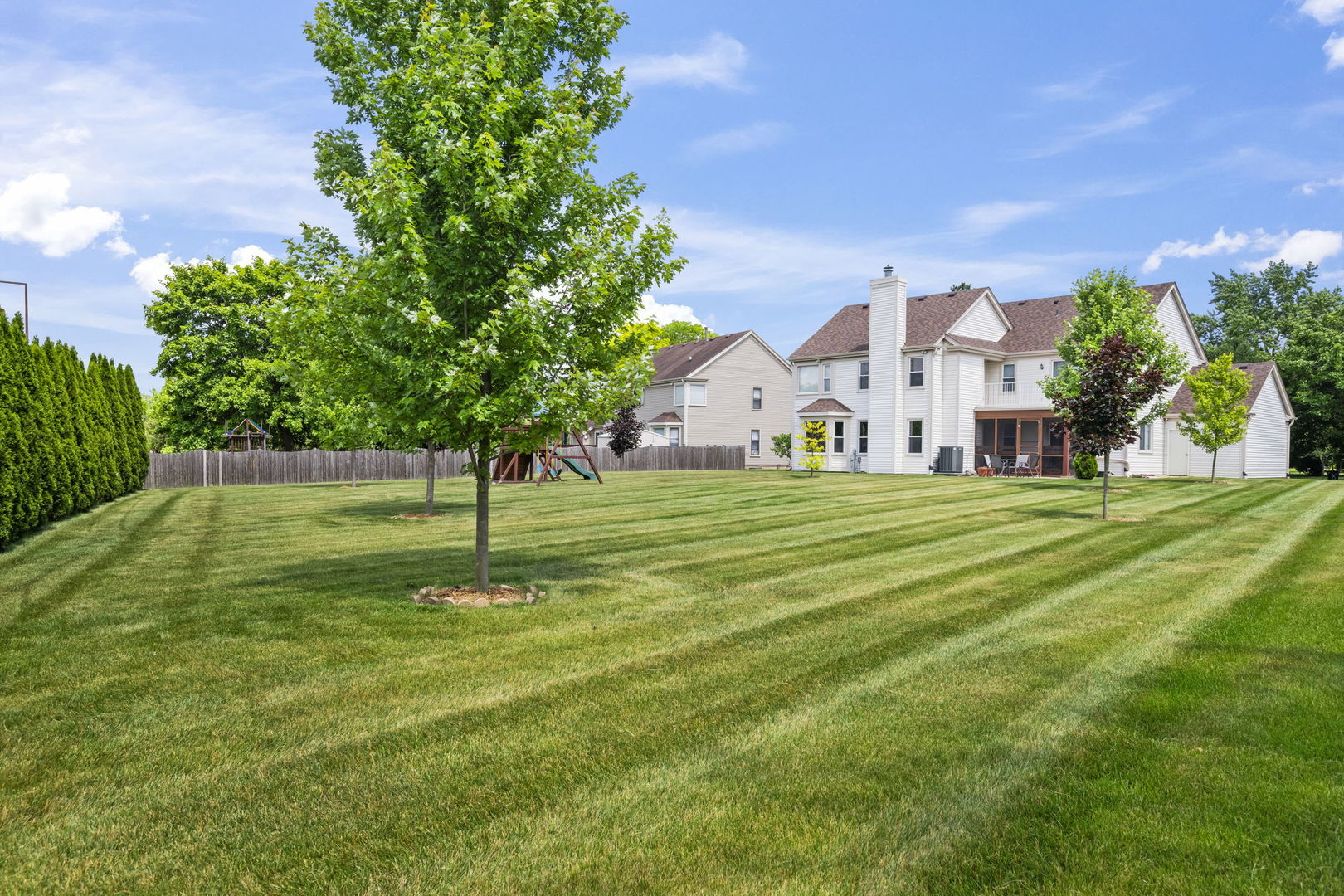 2955 Whispering Oaks Drive