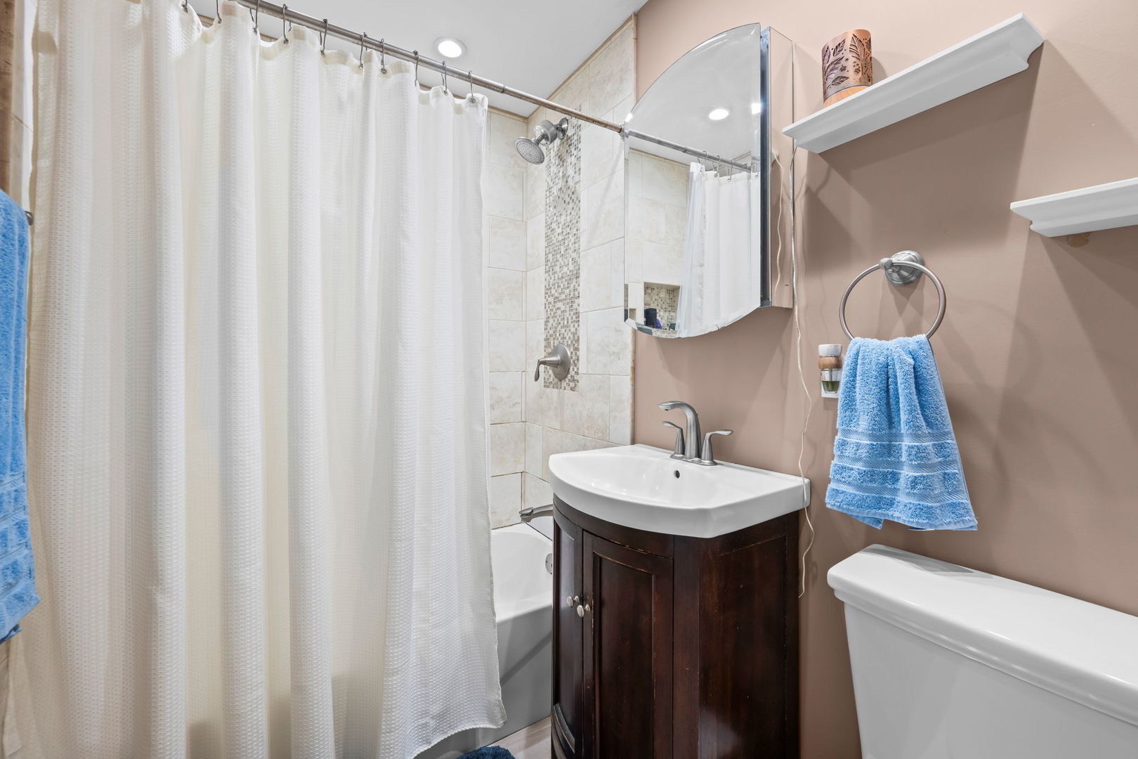 1575 Sandpebble Drive Unit: 337