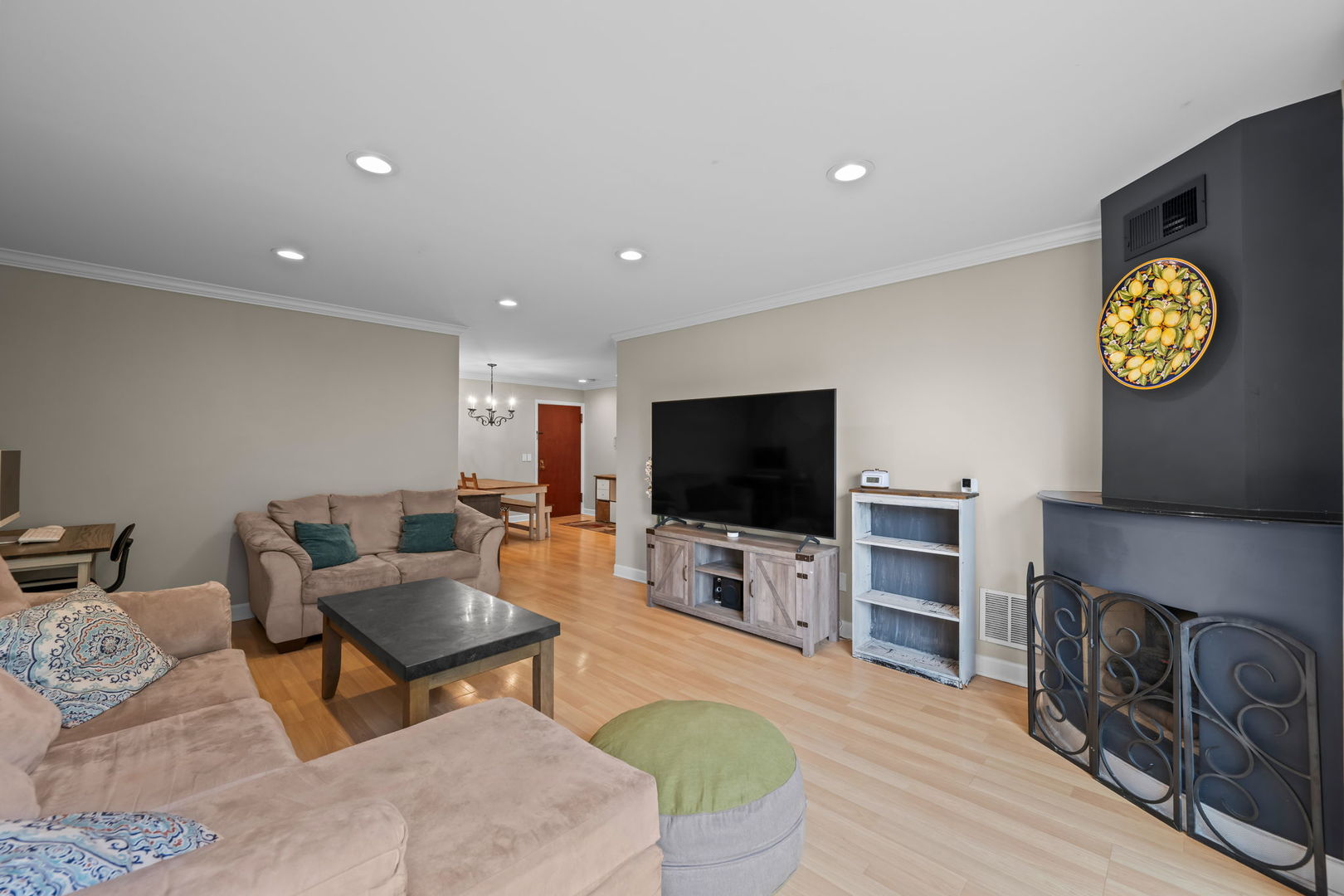 1575 Sandpebble Drive Unit: 337
