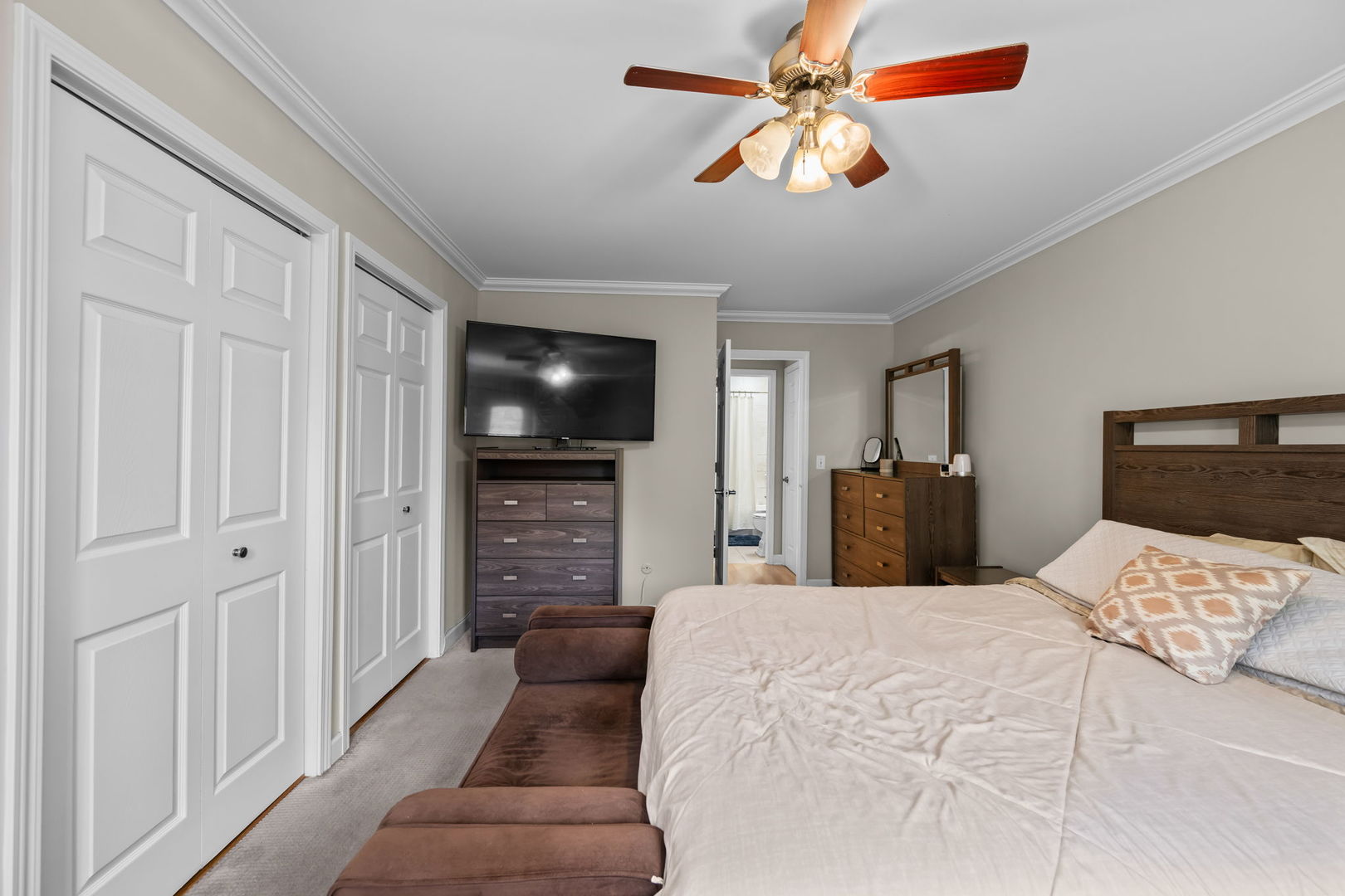 1575 Sandpebble Drive Unit: 337