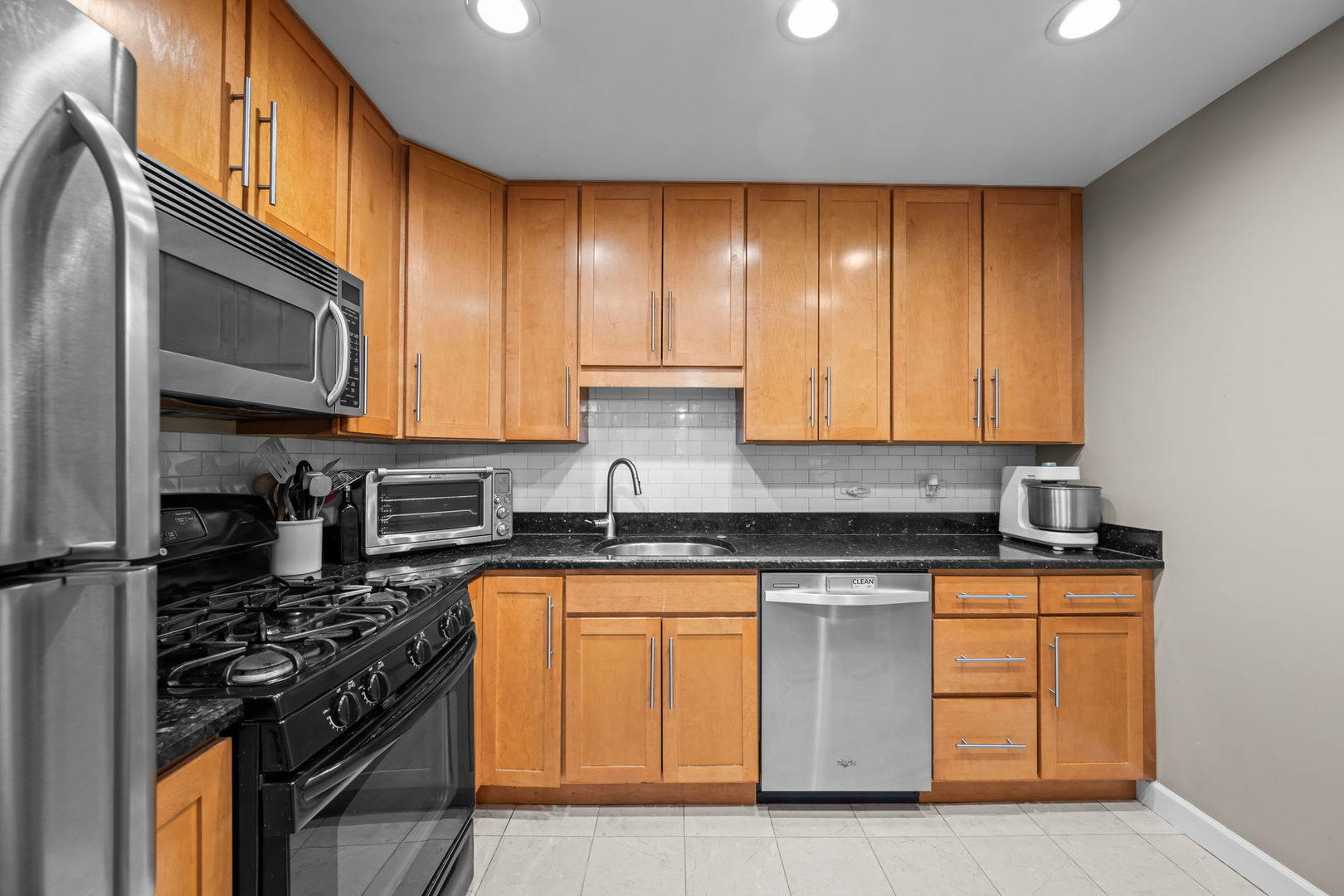 1575 Sandpebble Drive Unit: 337
