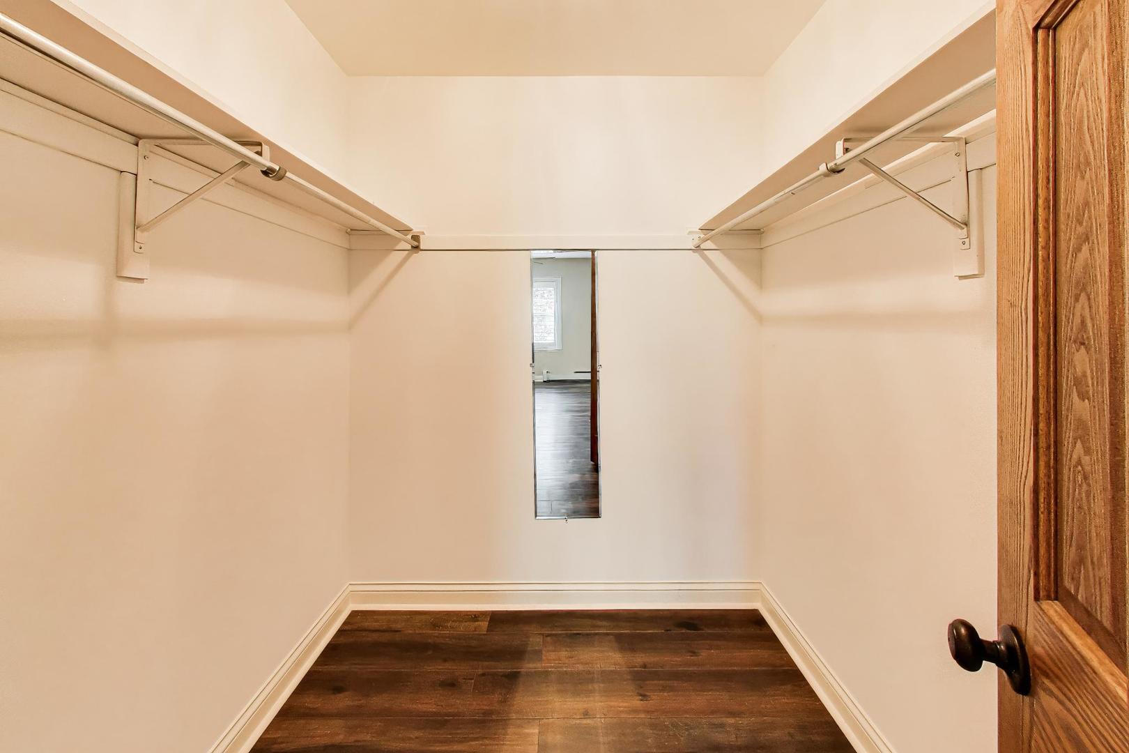 1530 E Northwest Highway Unit: 2A