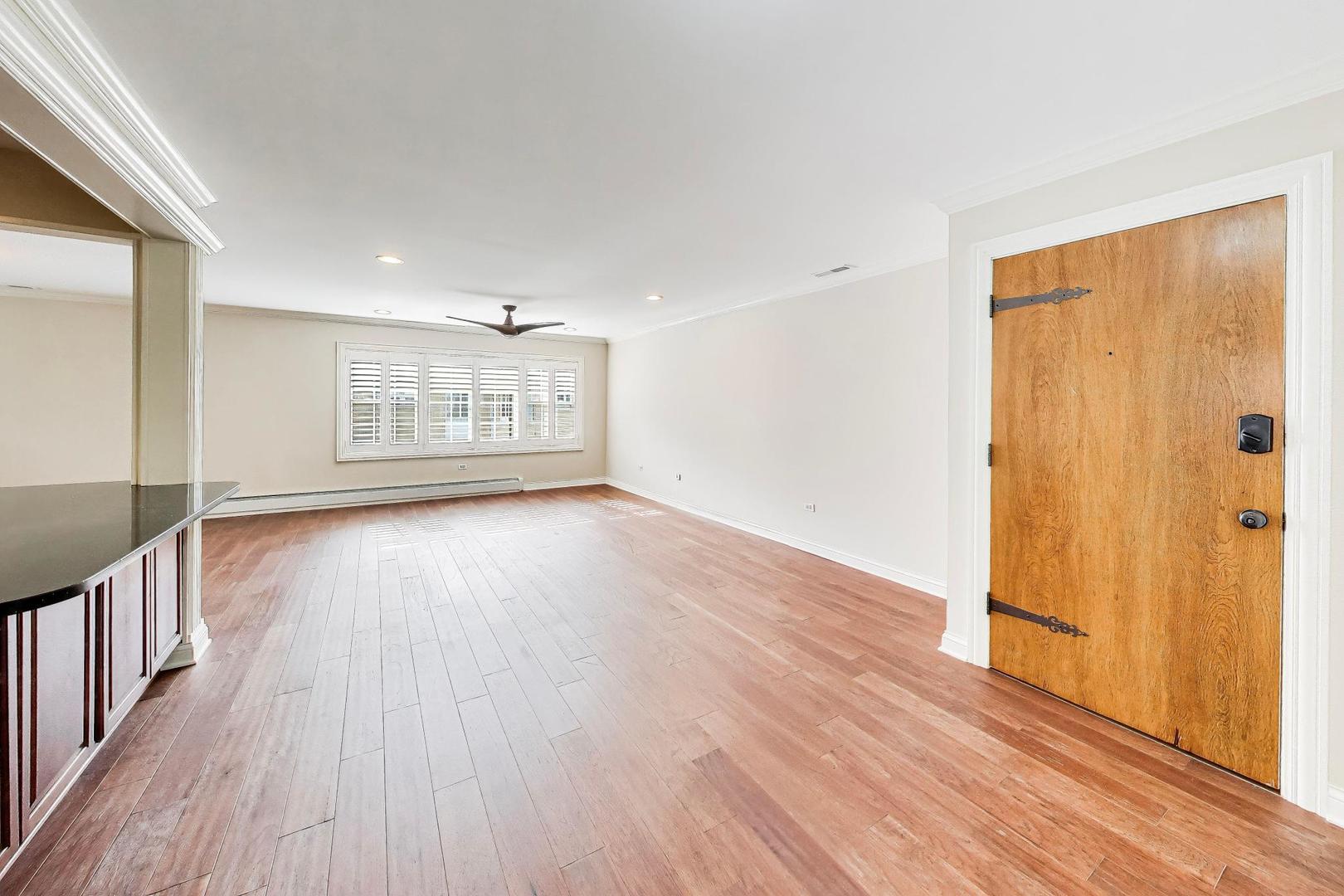 1530 E Northwest Highway Unit: 2A