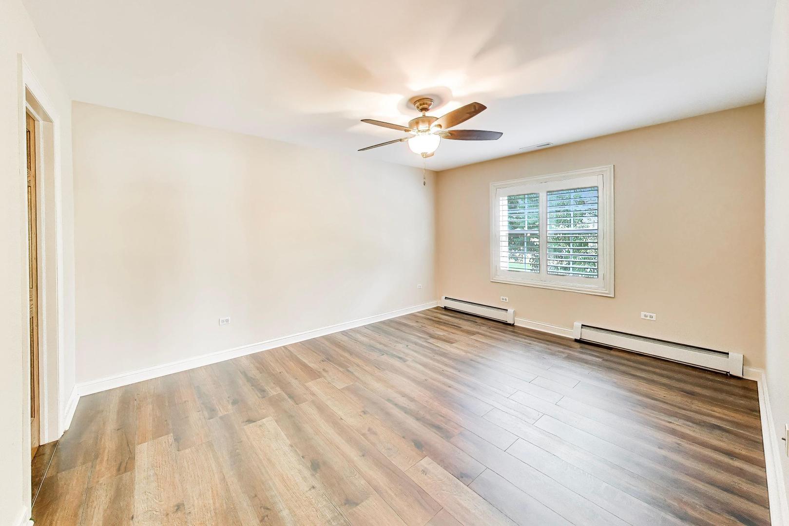 1530 E Northwest Highway Unit: 2A