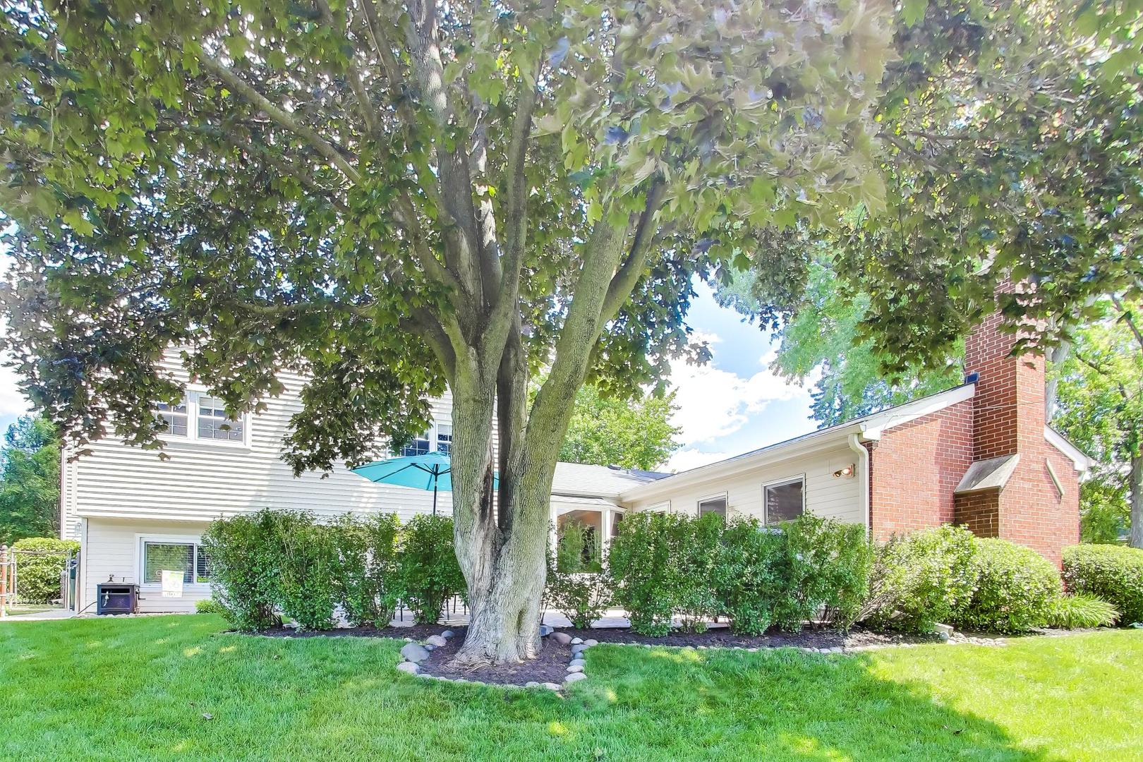 2006 N Elizabeth Drive
