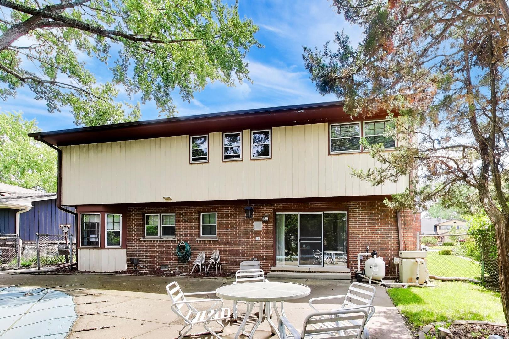 1014 E Crabtree Drive