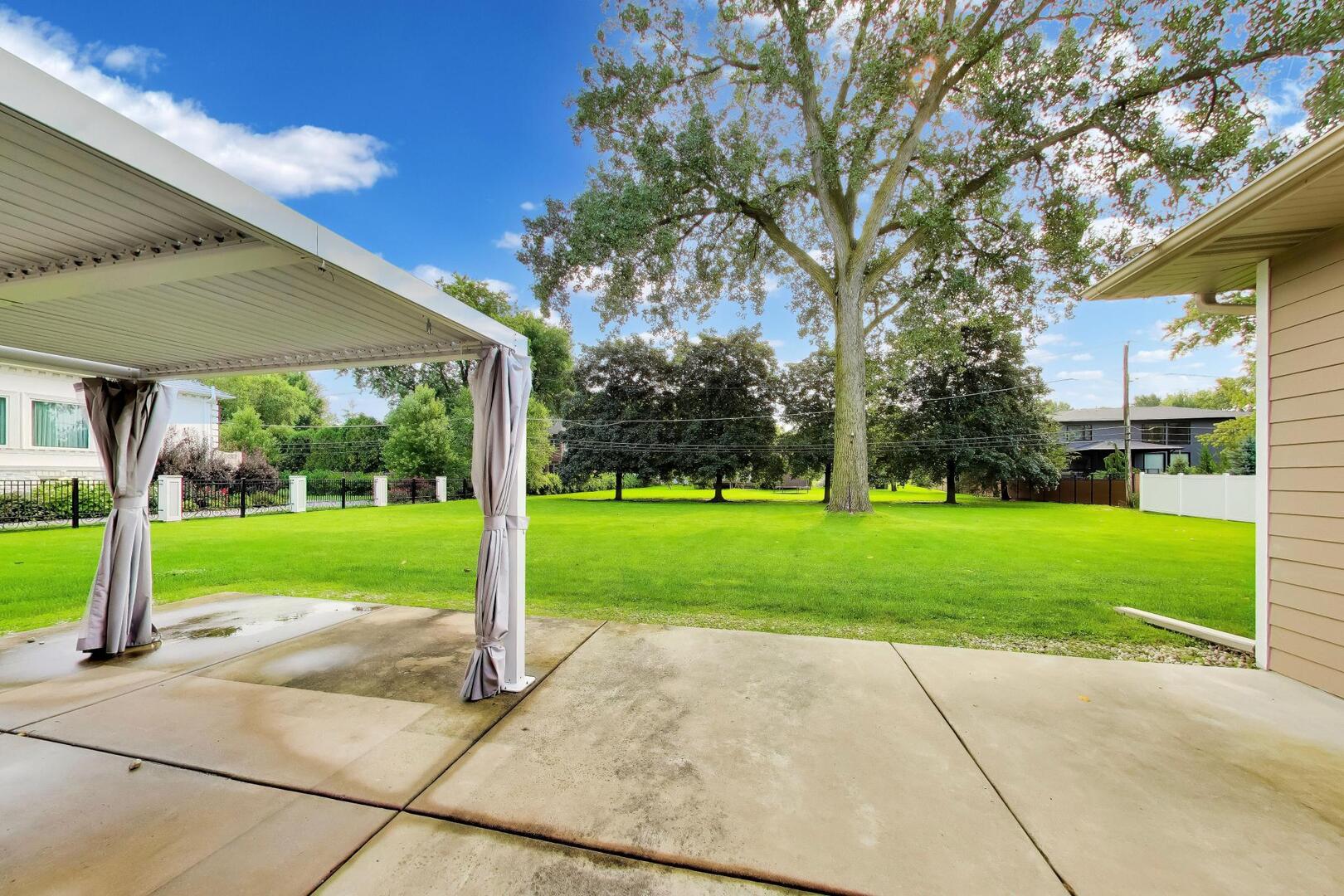 2311 N Arlington Heights Road