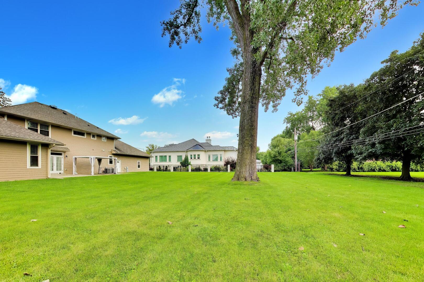 2311 N Arlington Heights Road
