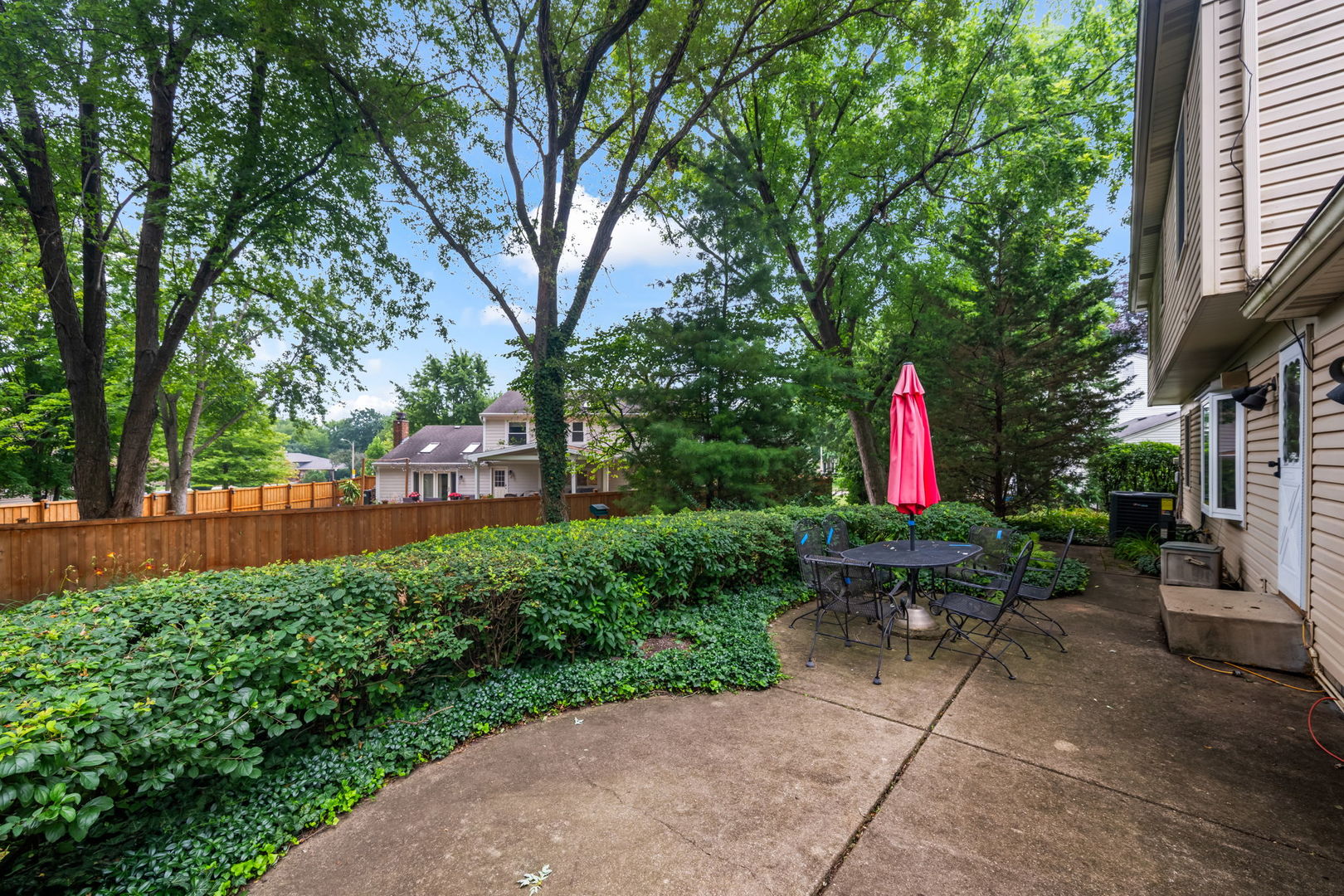321 Ambleside Drive