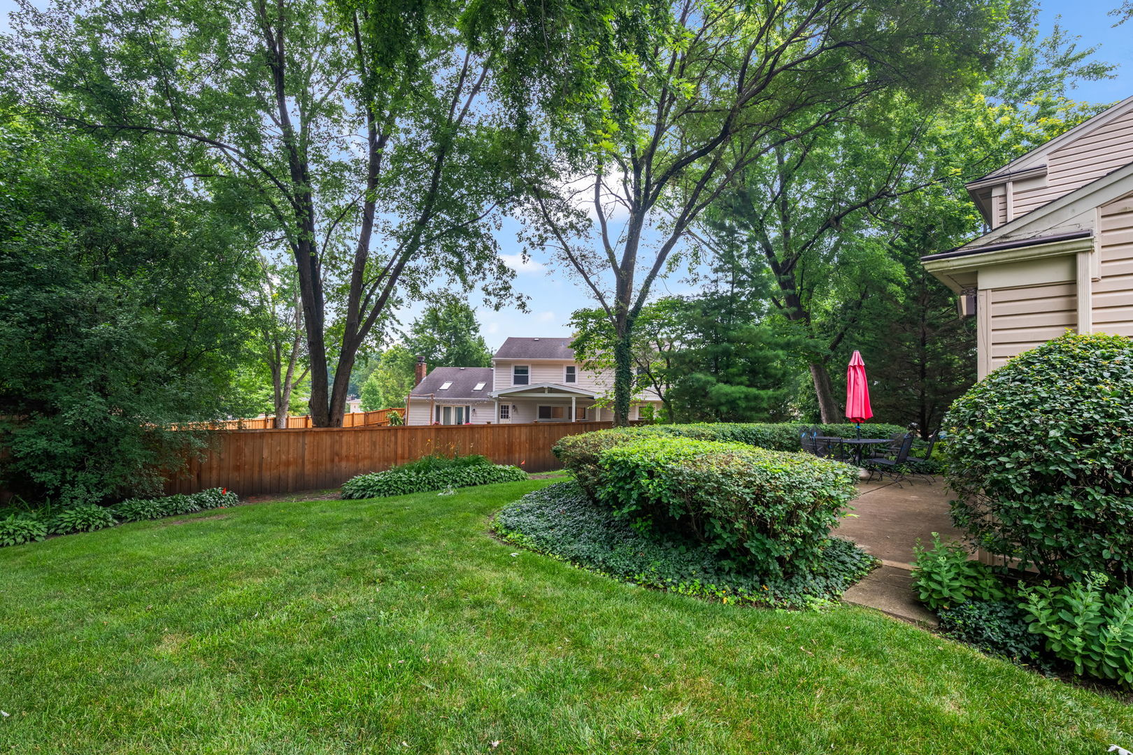 321 Ambleside Drive
