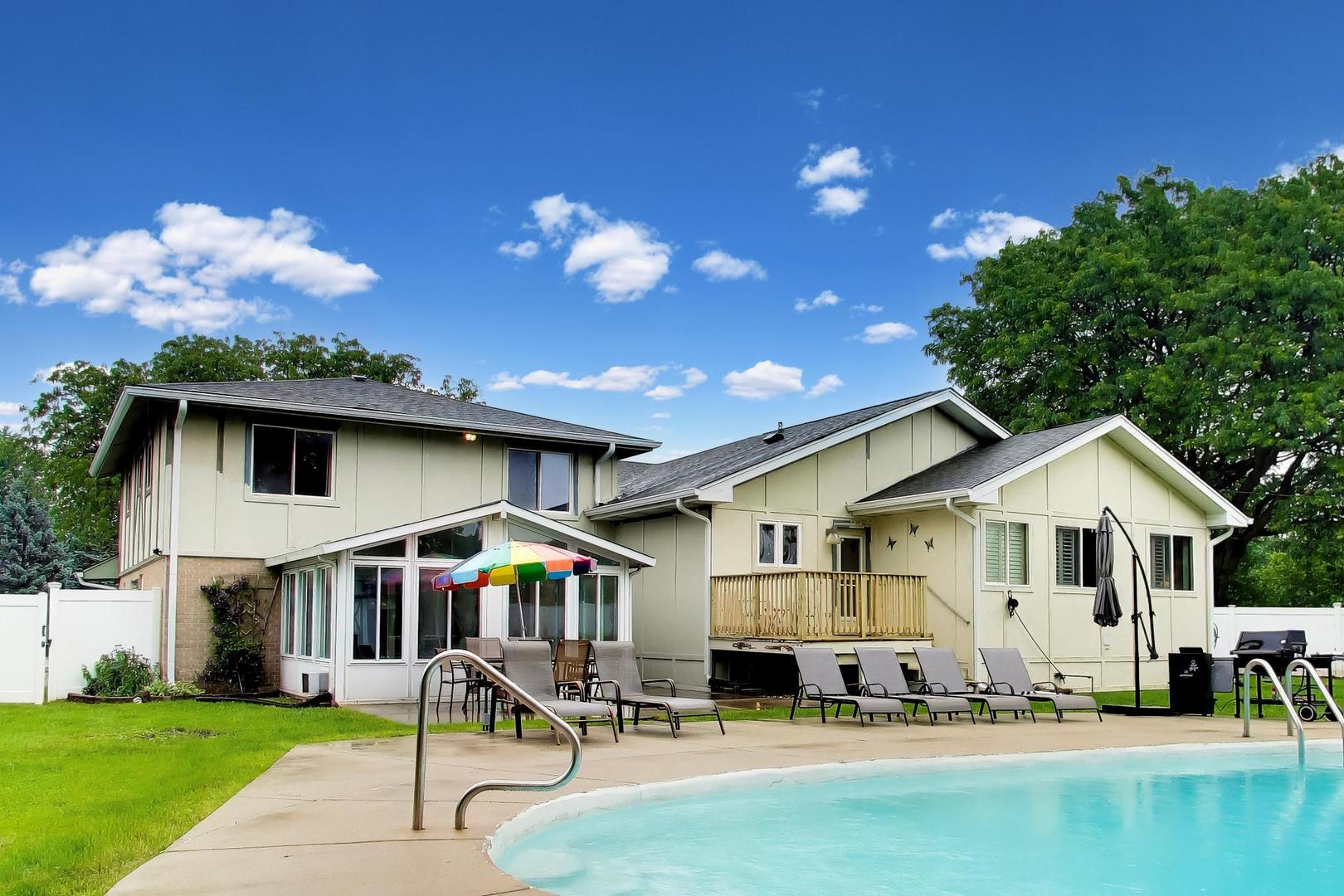 801 E Golfview Drive