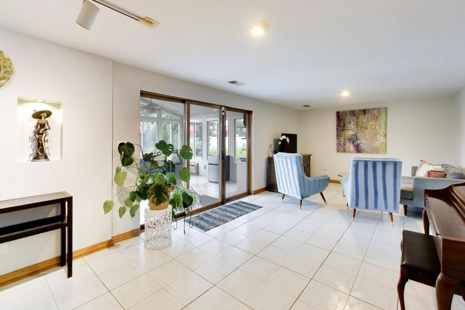 801 E Golfview Drive