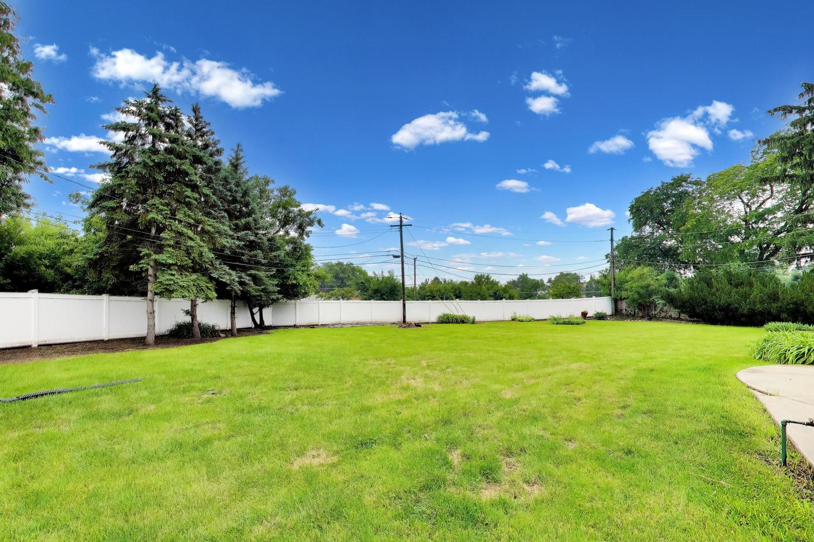 801 E Golfview Drive
