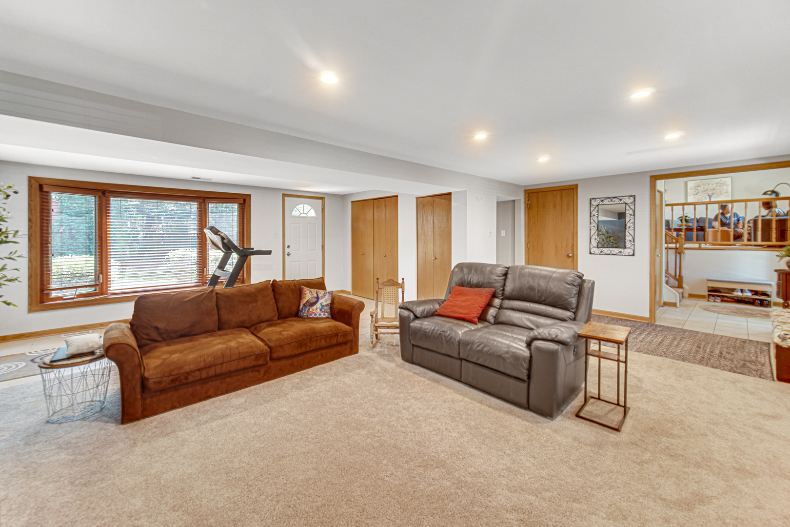 1449 E Joan Drive