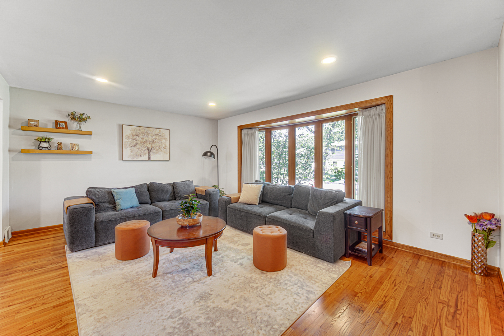 1449 E Joan Drive
