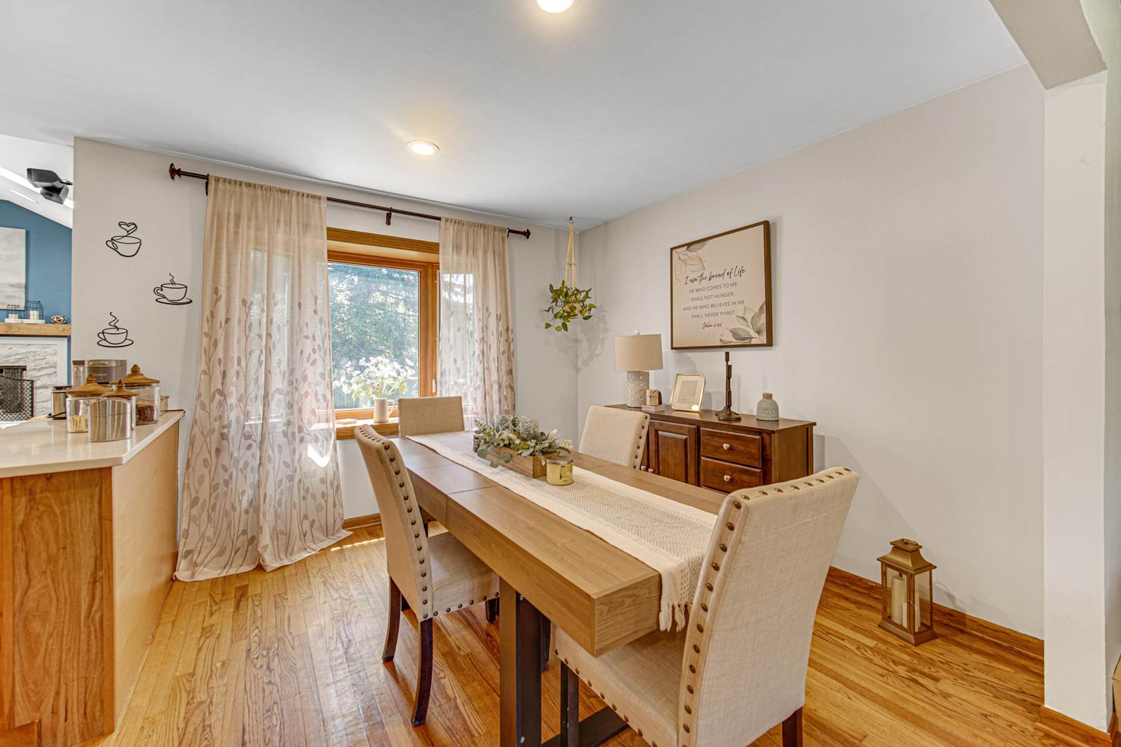1449 E Joan Drive