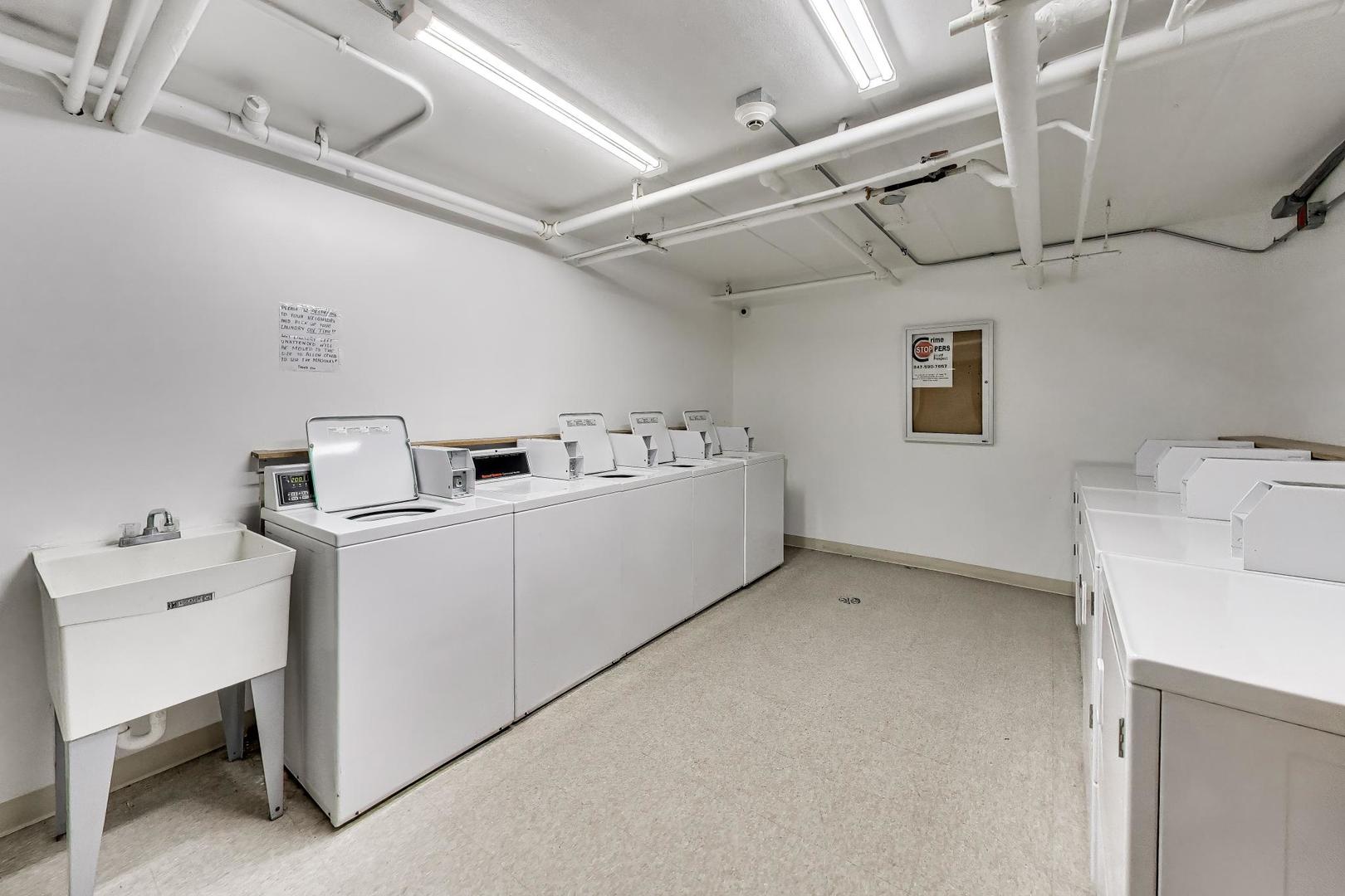 919 N Boxwood Drive Unit: 108