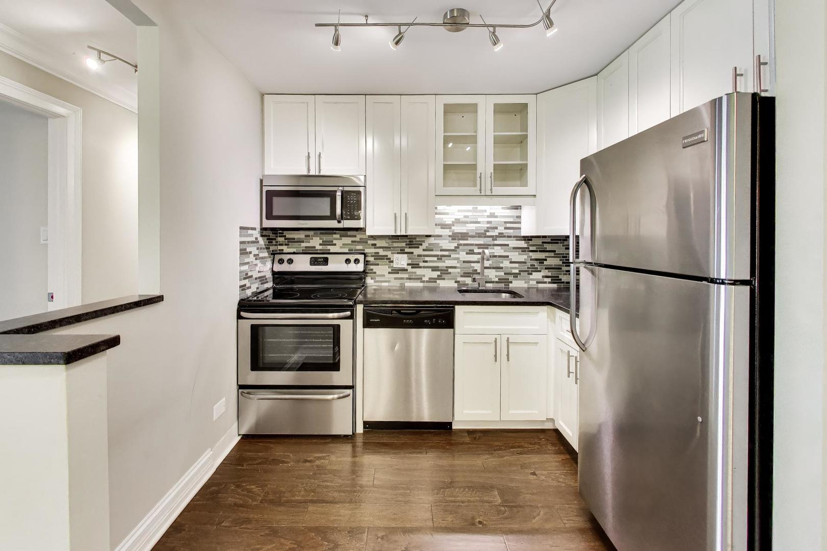 919 N Boxwood Drive Unit: 108