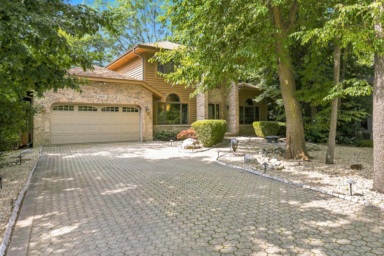 4821 Deepwood Lane