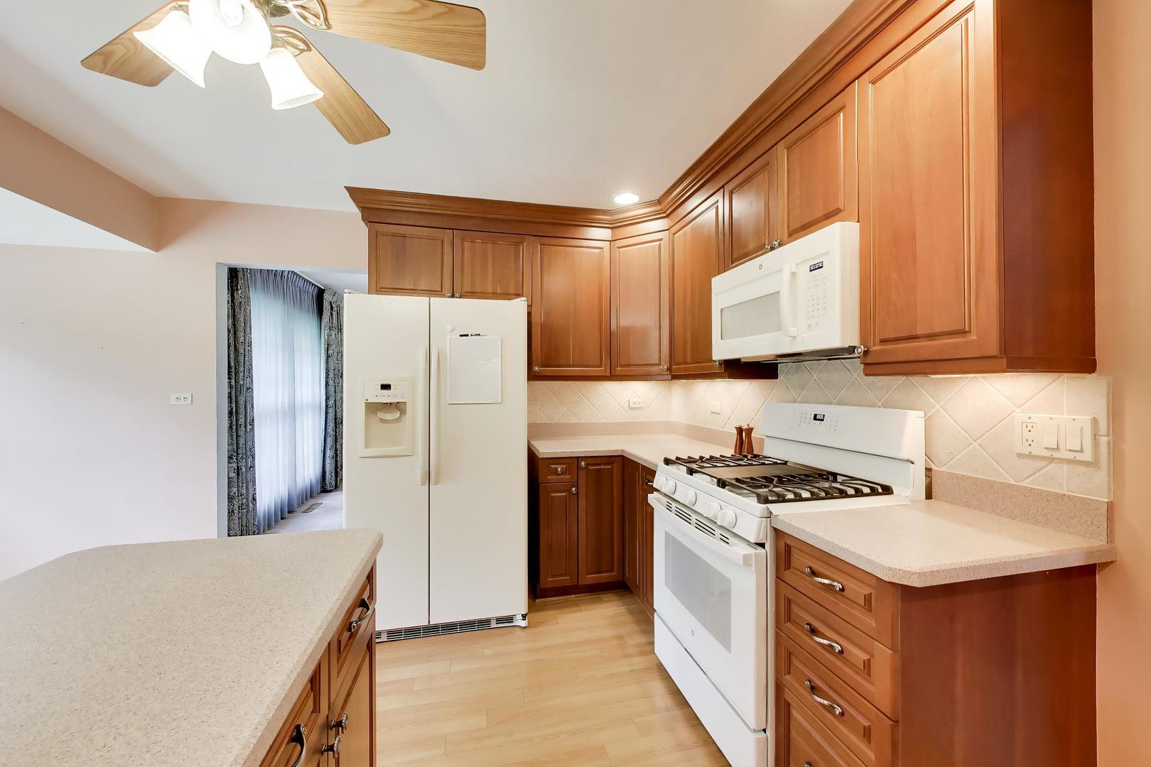 803 E Valley Lane