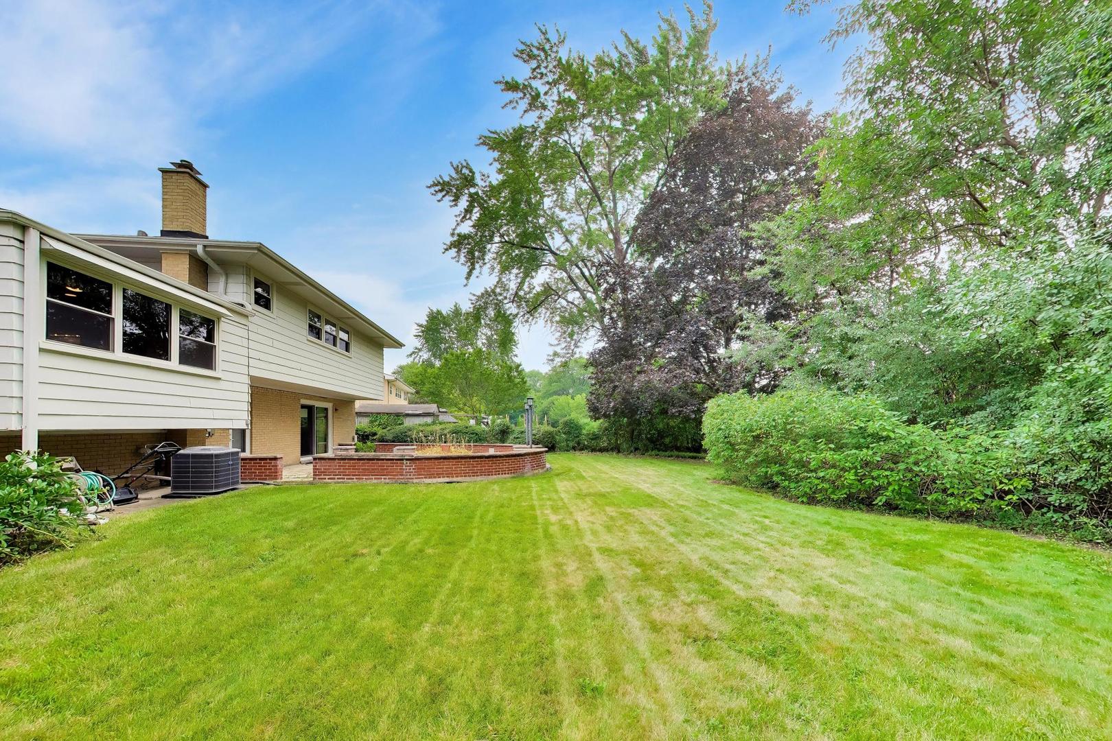 803 E Valley Lane