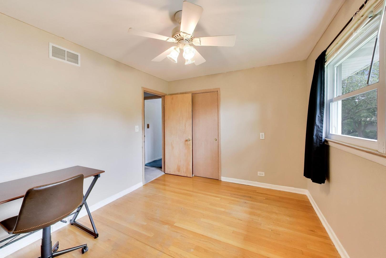 803 E Valley Lane