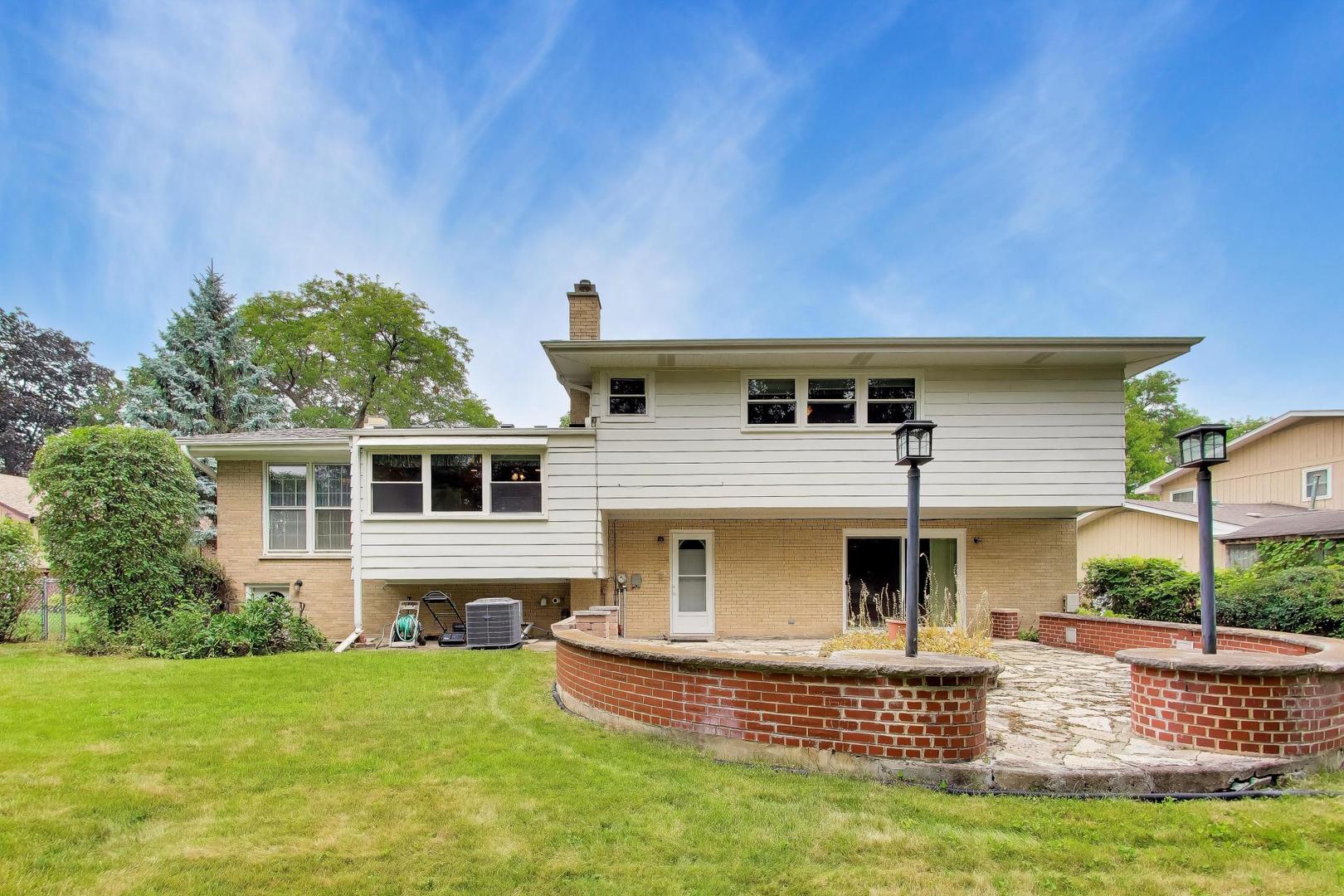 803 E Valley Lane