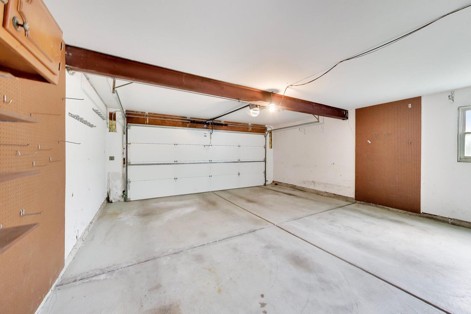 803 E Valley Lane