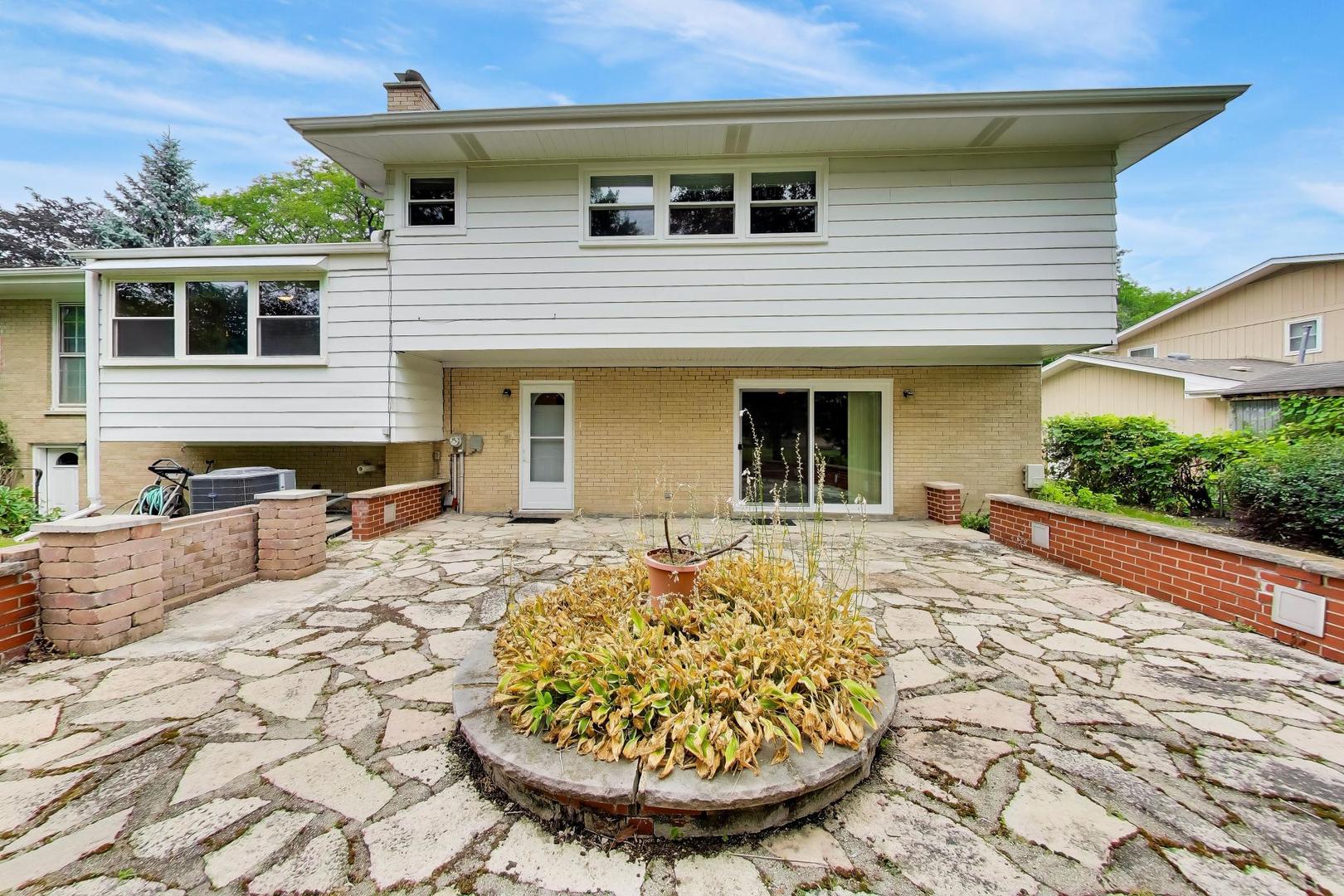 803 E Valley Lane