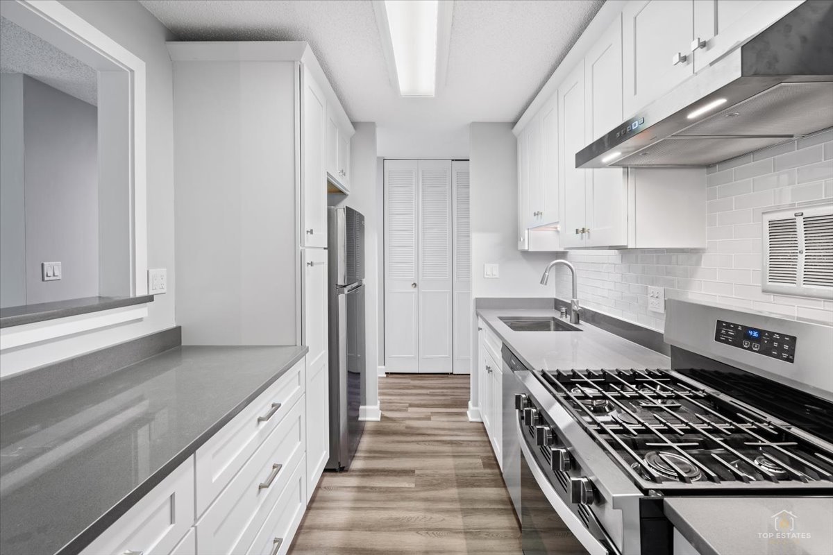1206 S New Wilke Road Unit: 306