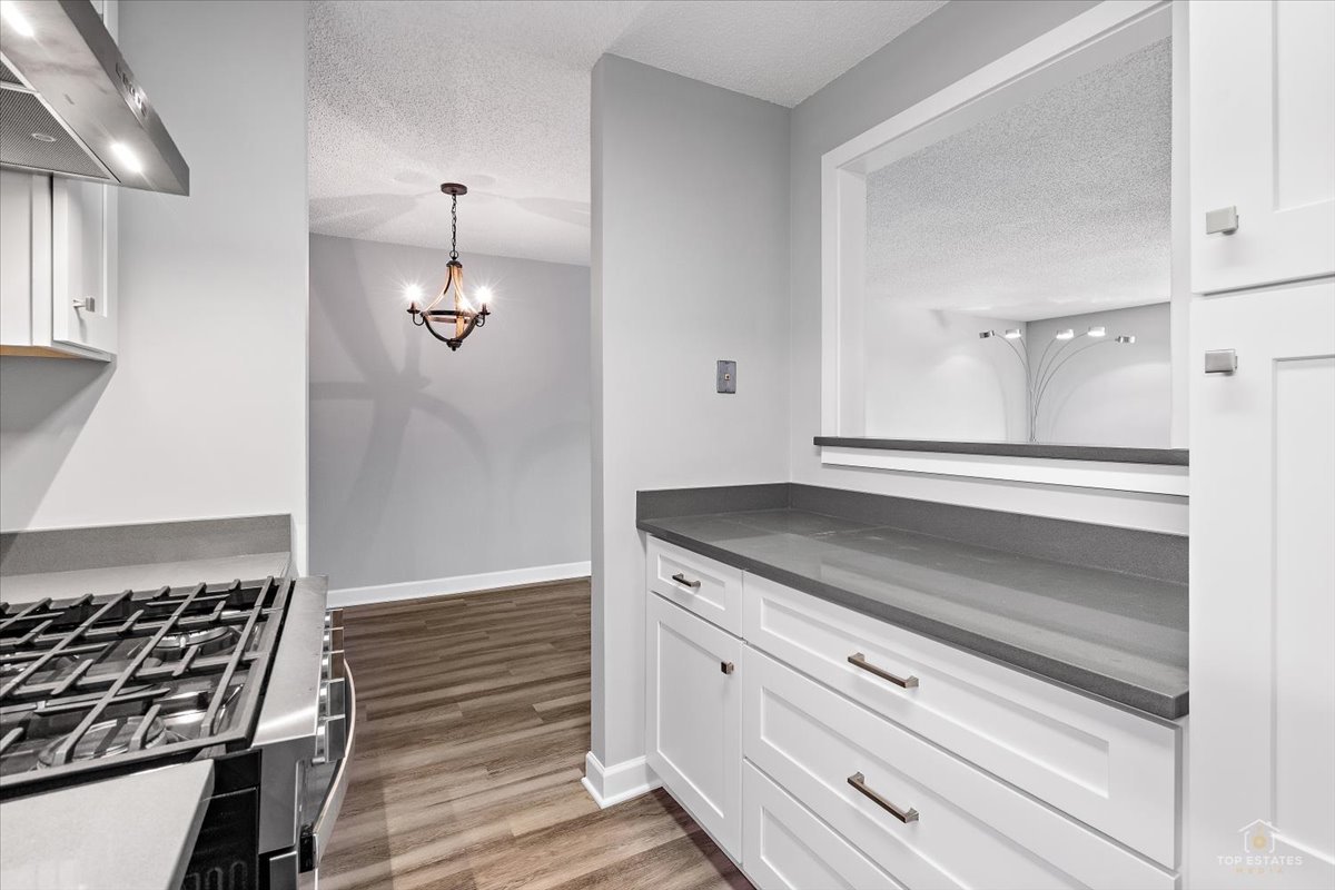 1206 S New Wilke Road Unit: 306