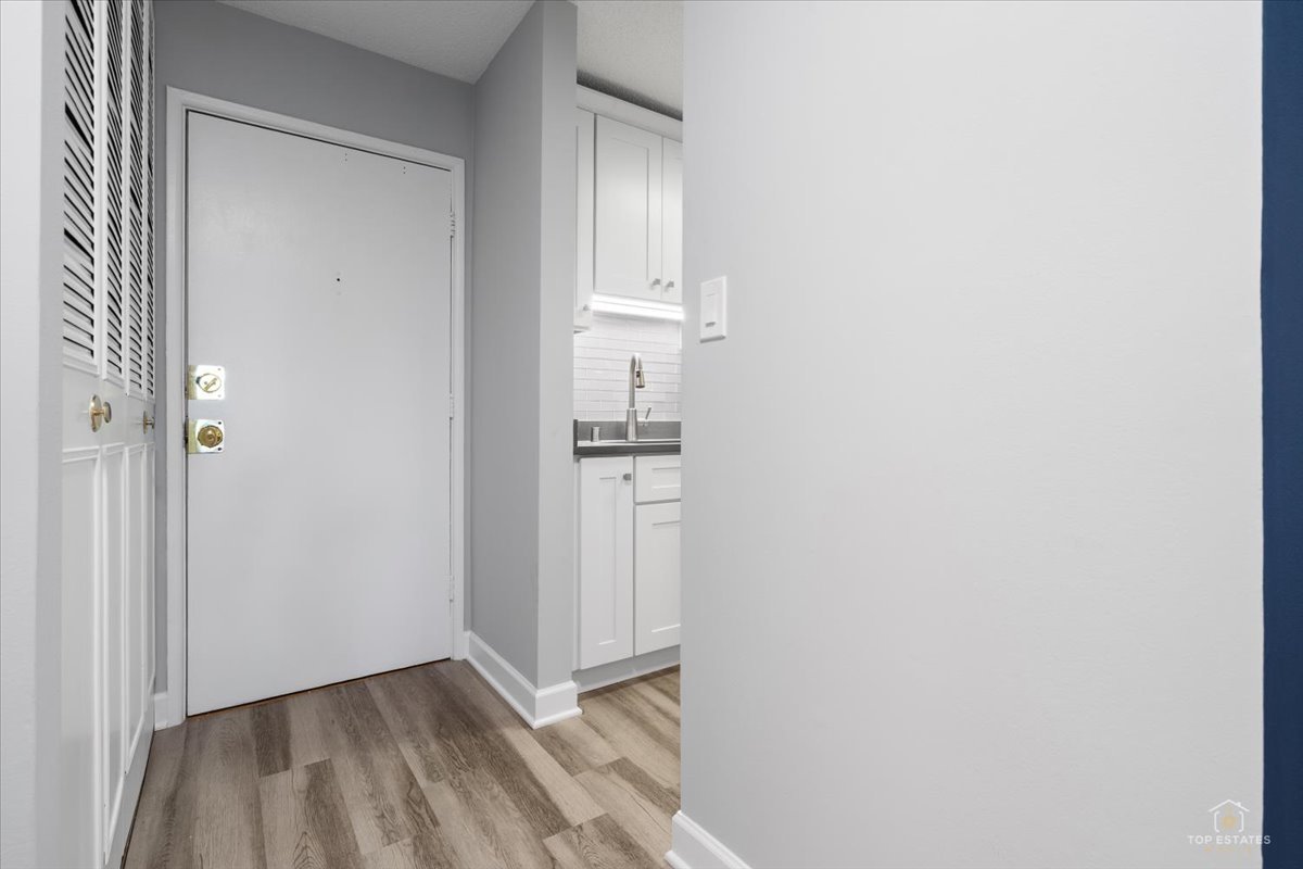 1206 S New Wilke Road Unit: 306