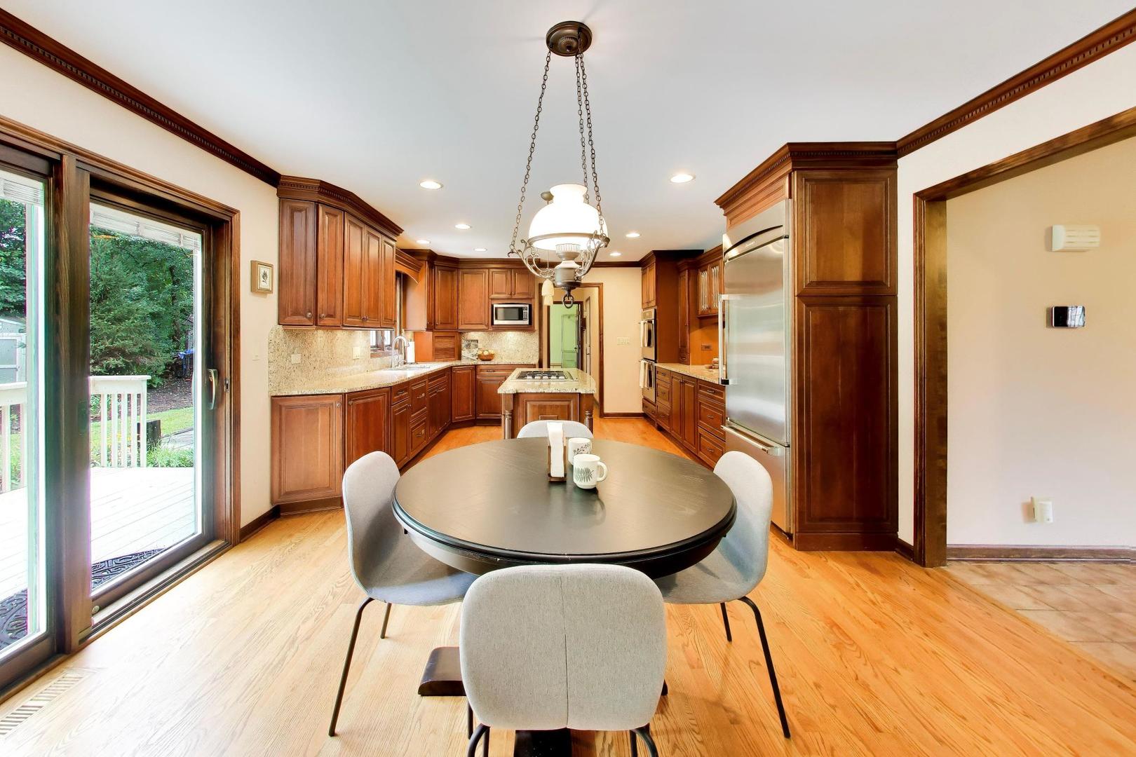 2302 Lisa Court