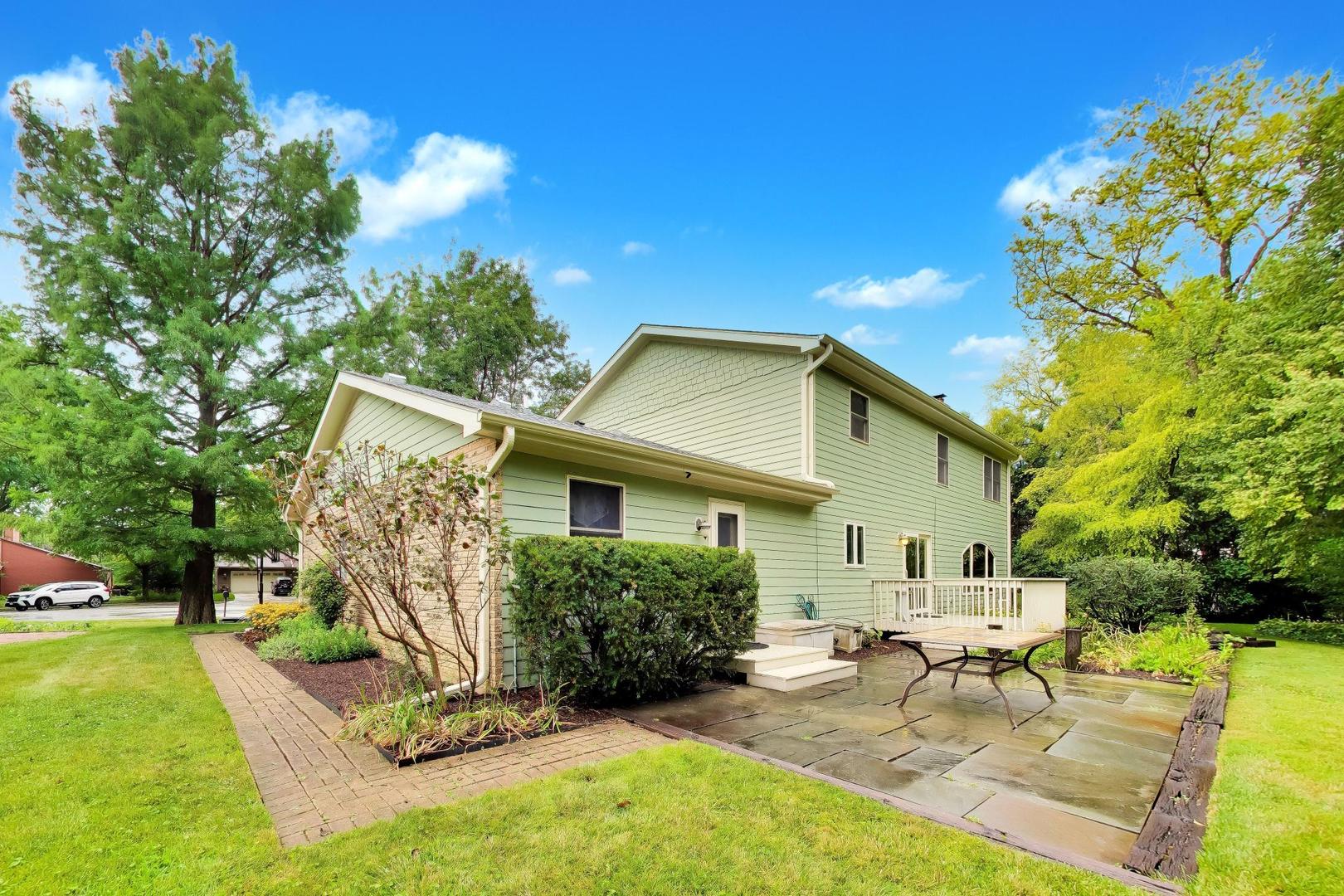 2302 Lisa Court